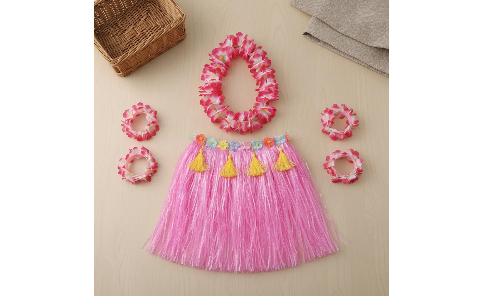 8 Pieces Hula Grass Skirt Set Easy to Wear Grass Skirt and Lei Set Elastic Fit