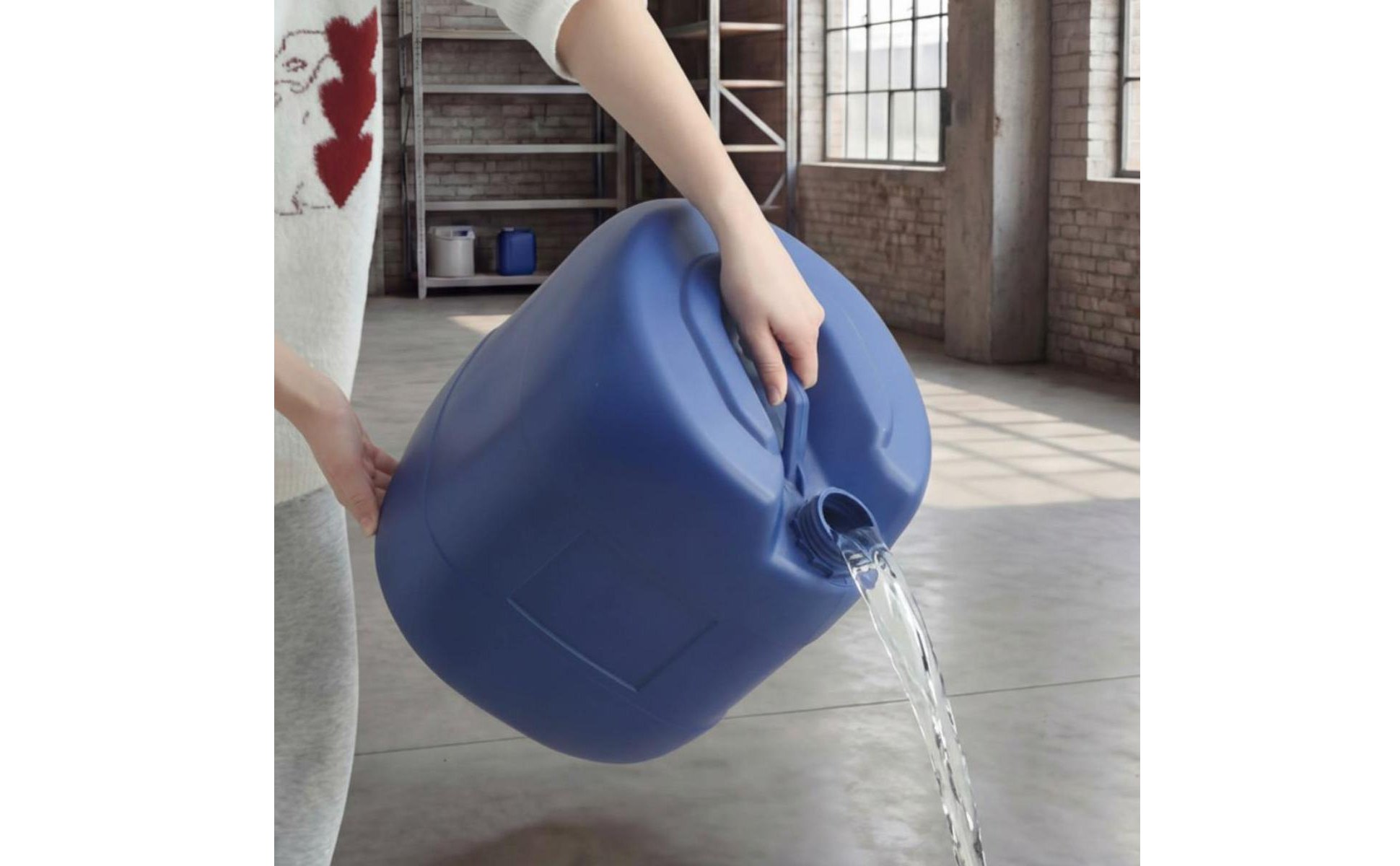 Large Capacity Barrel Easy to Carry Plastic Jerry Can with Handle