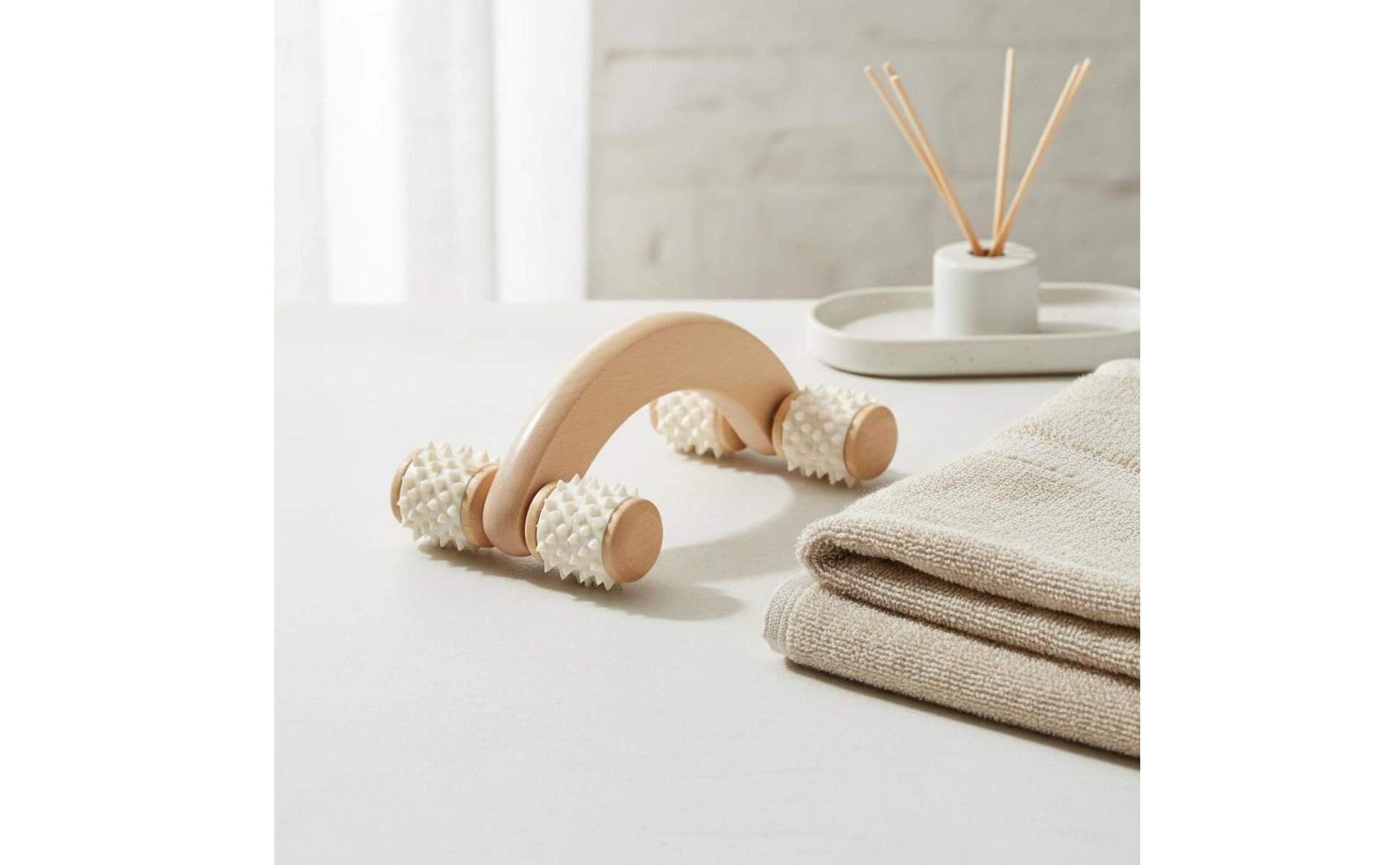 Wooden Roller Massager Portable Wooden Massage Roller Deep Relaxation for Adults