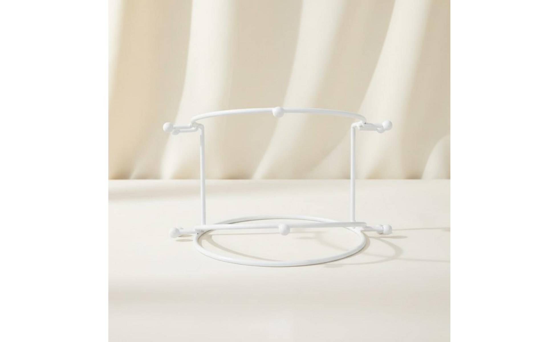 Metal Crown Display Stand Elegant Design Tiara Display Stand Sturdy And