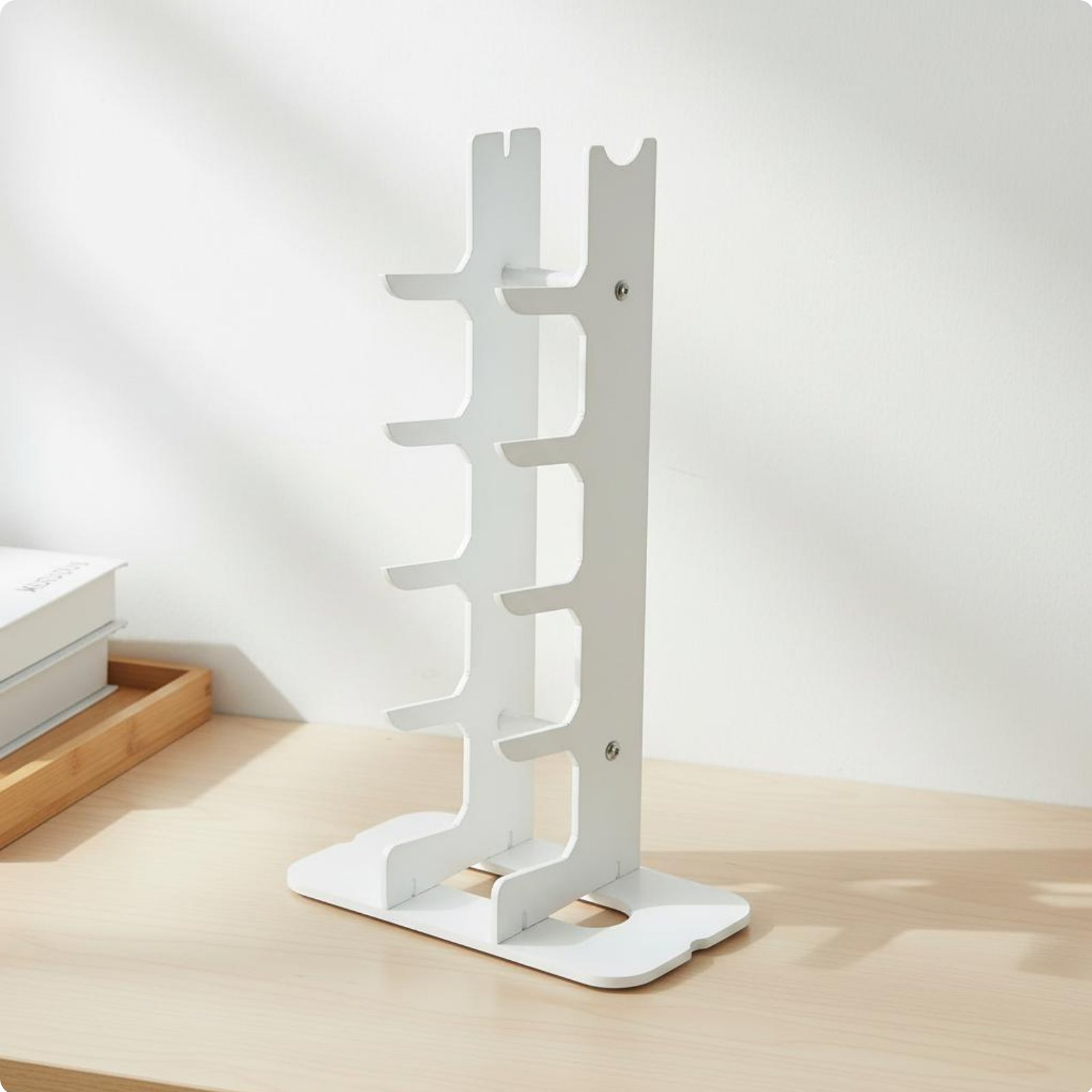 Pocket Display Rack Keeps Organized Storage Stand