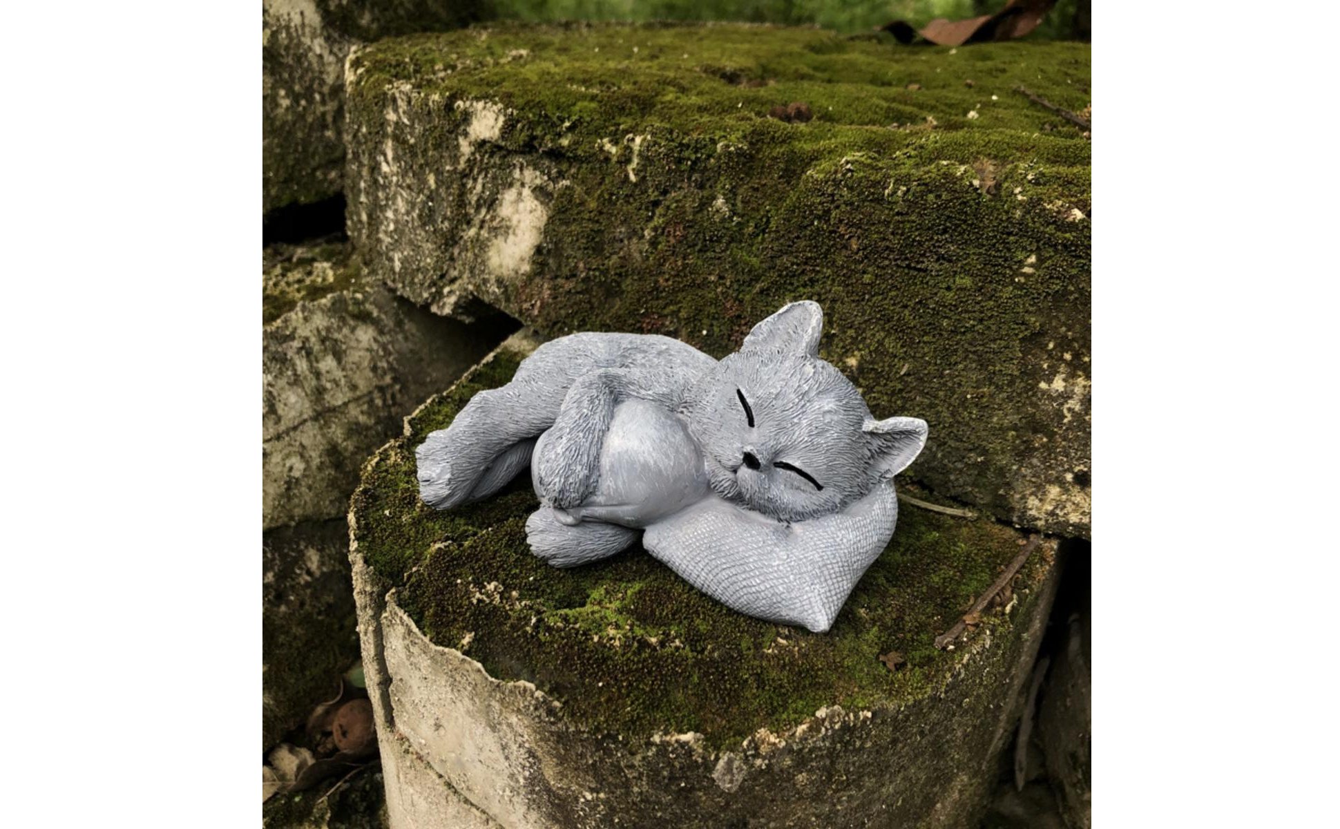 Pet Grave Marker Sympathy Gift Cat Memorial Stone Weather-Resistant for Patio