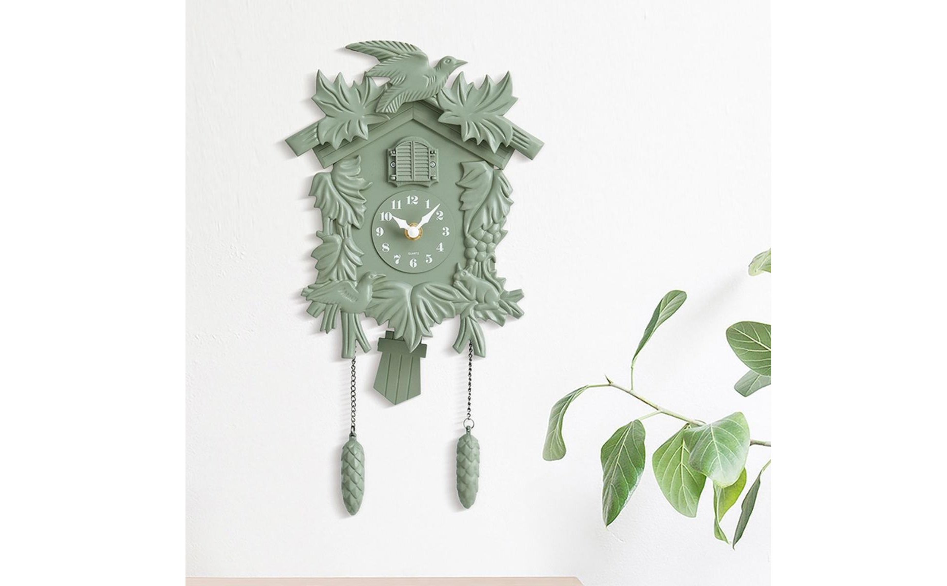 Cuckoo Clock Distressed Finish Retro Cuckoo Clock Pinecone Pendulum for Children