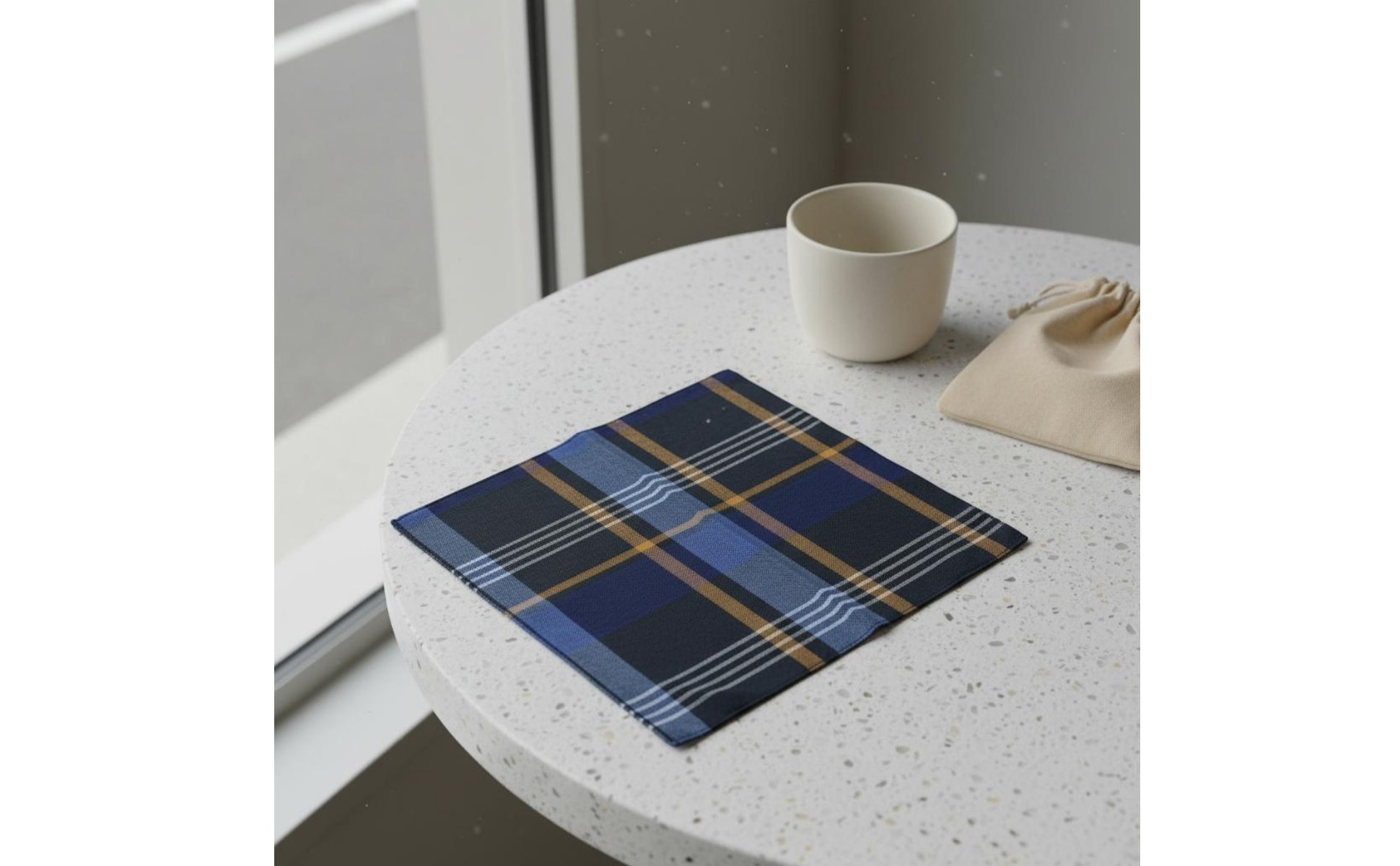 Plaid Cotton Handkerchief Absorbent Classic Patterned Handkerchief Soft Feel