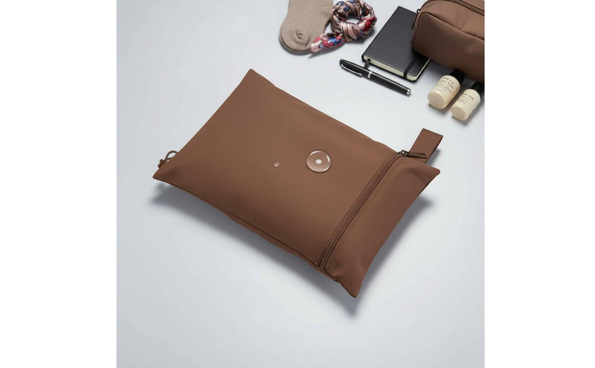 Waterproof Oxford Cloth Bag Zipper Closure Dustproof Packing Pouch for Travelers
