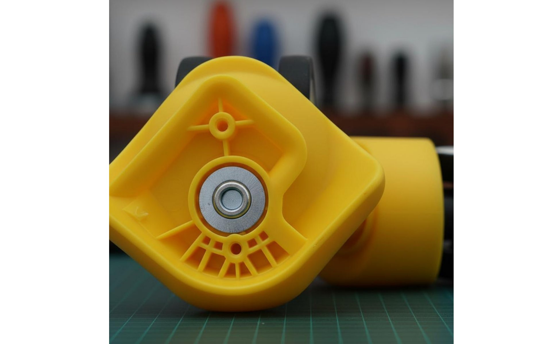 Double Wheel Caster 360 Degree Swivel Luggage Replacement Wheel Wear Resistant