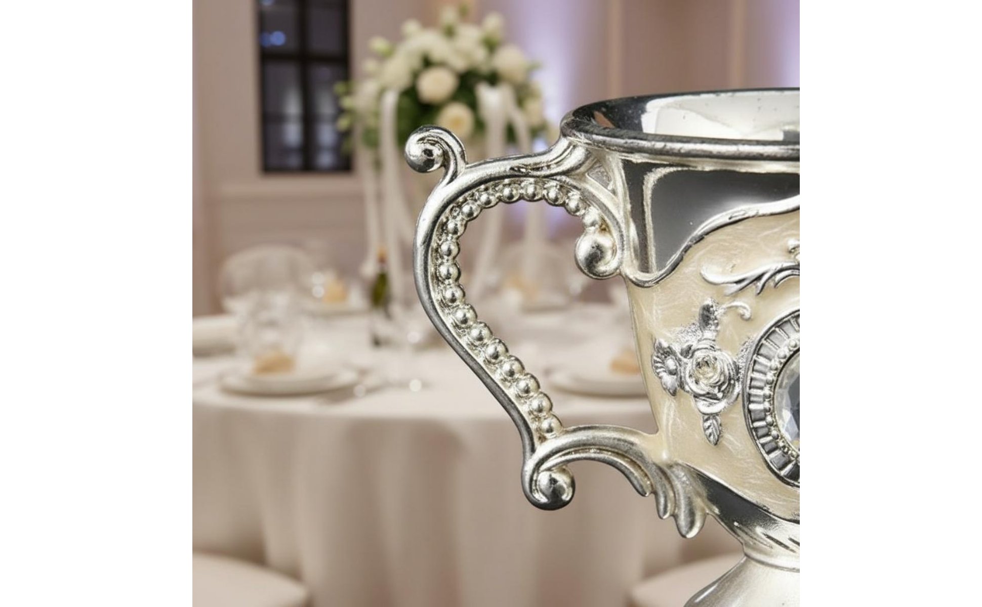 European Design Liquor Cup Luxury Design Vintage Metal Small Drink Glass