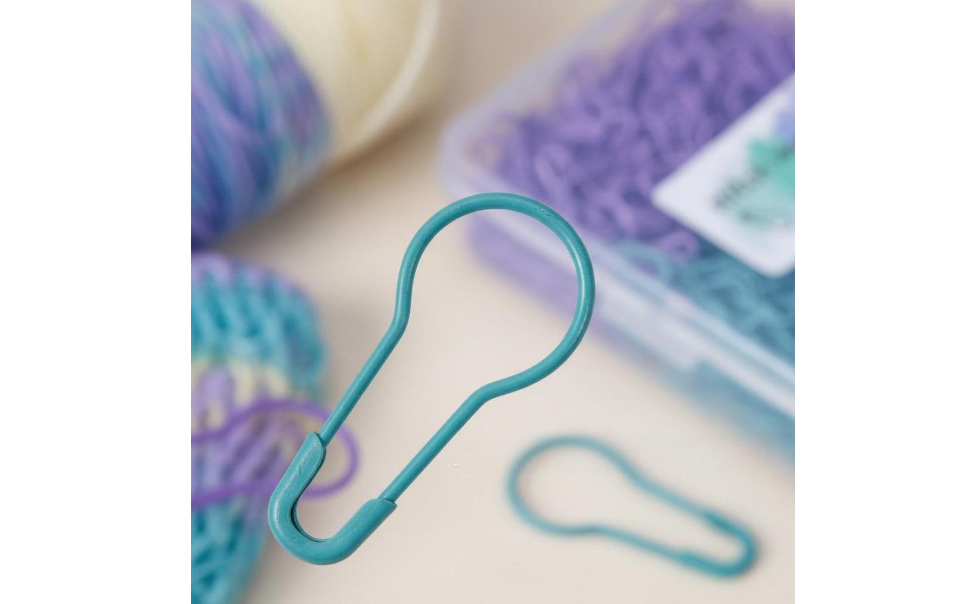 650 Pieces Stitch Marker Assorted Colors Crochet Stitch Markers Easy to Use