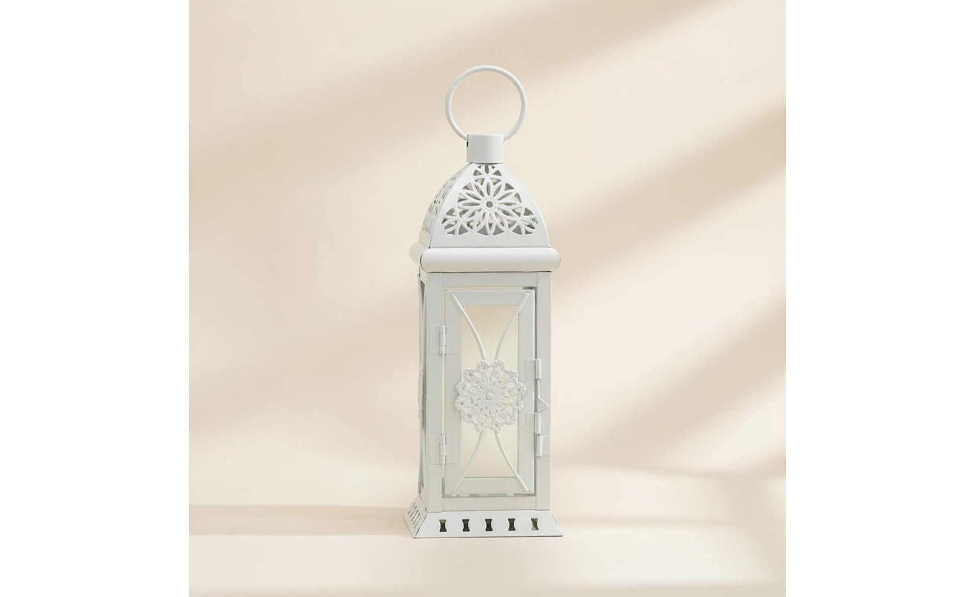 3 Pieces Hollow Top Candle Lantern Iron and Glass Construction for Party, Patio