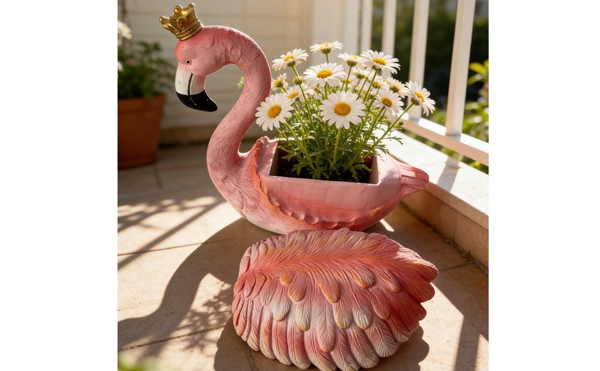 Flamingo Storage Box Multi-Functional Crowned Flamingo Jewelry Holder for Garden