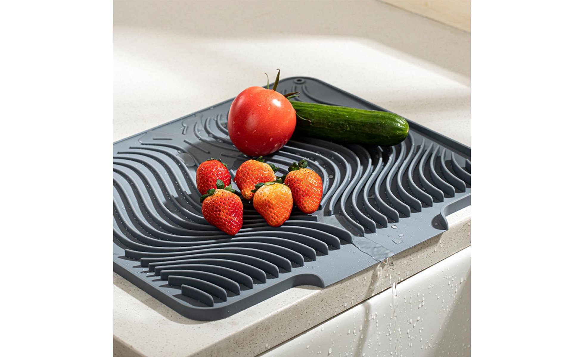 Sloped Draining Tray Heat Resistant Silicone Dish Drying Mat Easy to Clean