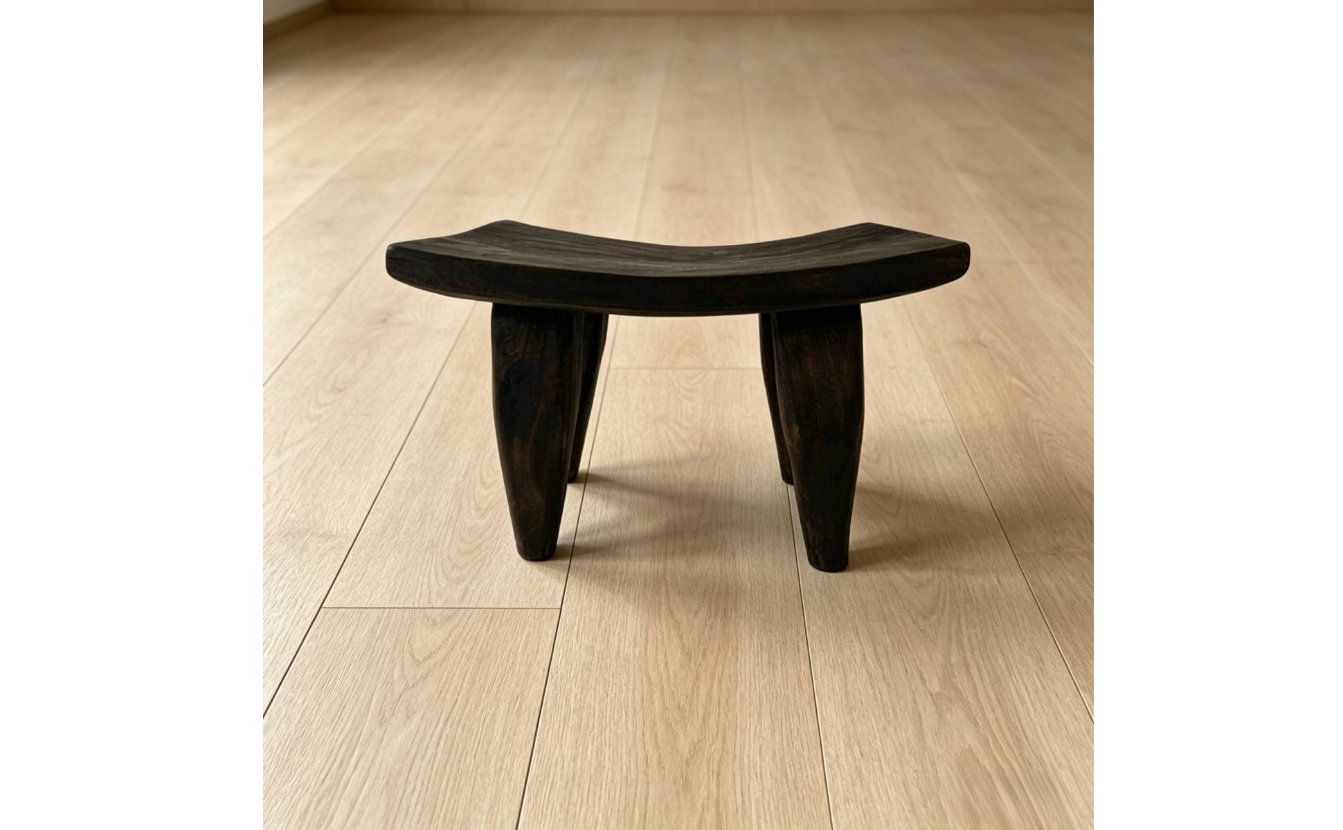 Backless Wooden Stool Distressed Finish Rustic Wood Stool Handmade for Designers