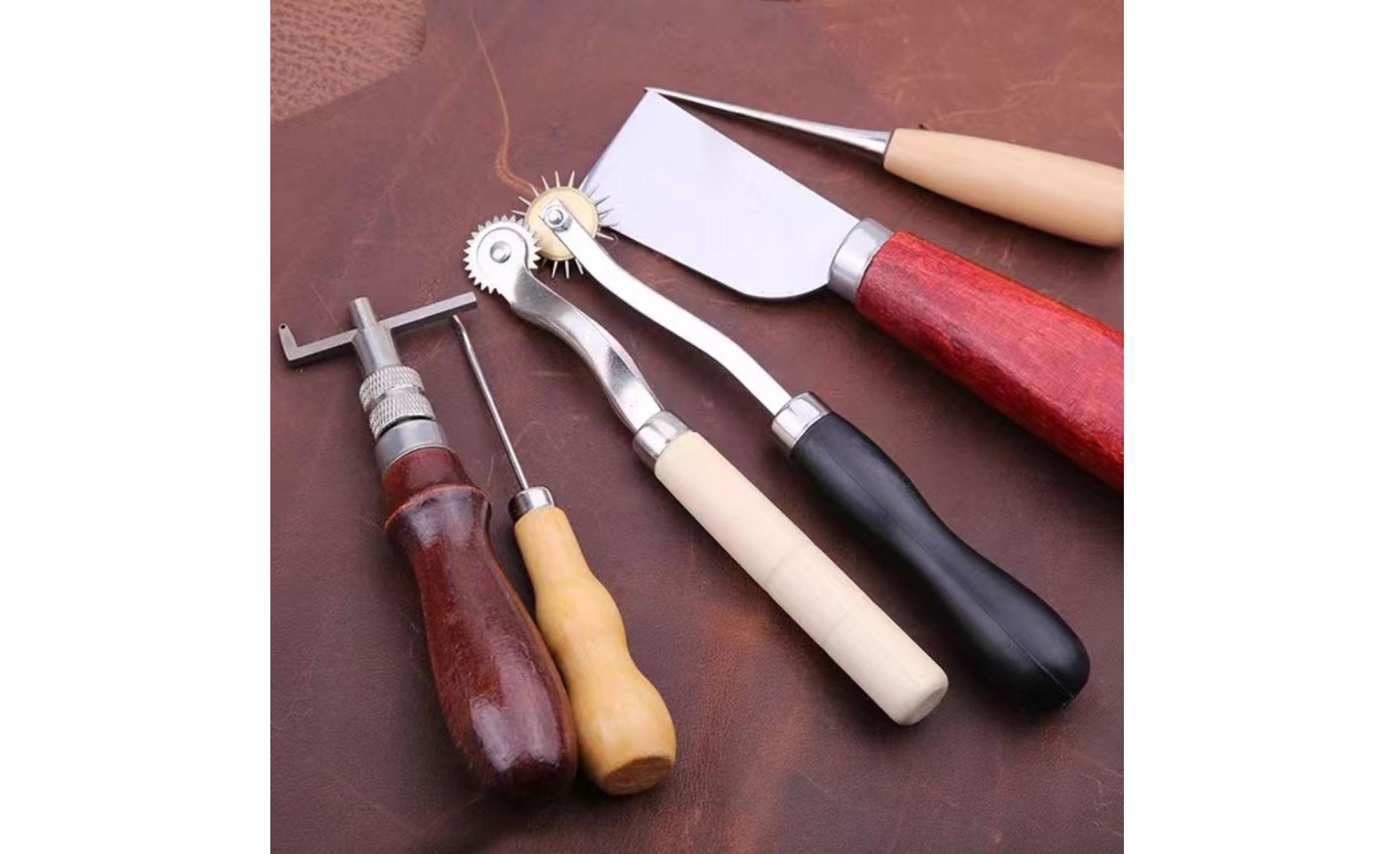 Leather Hand Sewing Tool Set Multi-Functional Leather Stitching Punch Kit