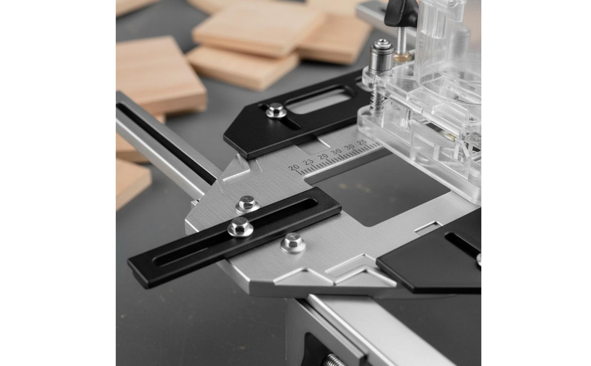 Door Hinge Installation Jig Positioning Adjustment Design for Woodworkers