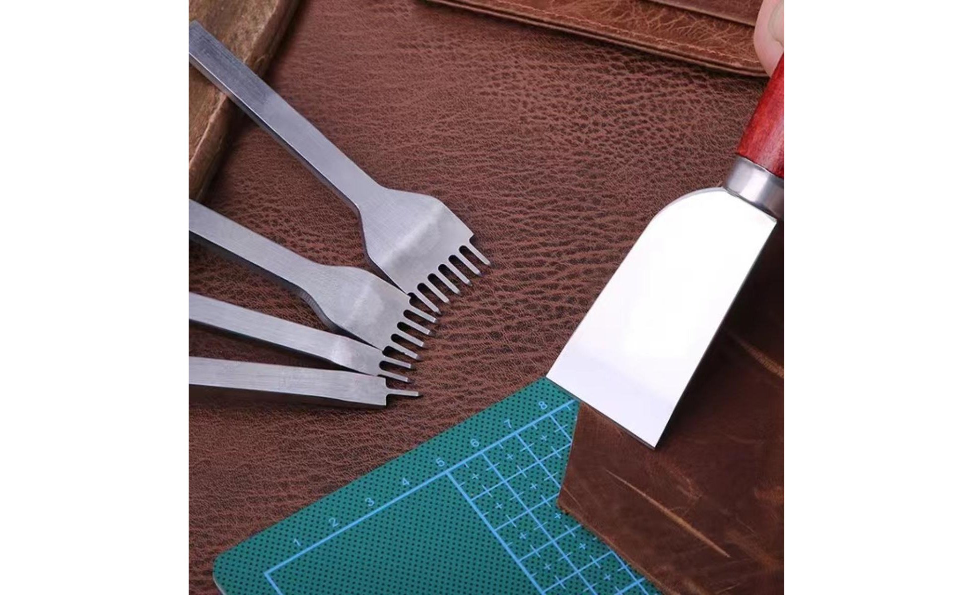 Leather Hand Sewing Tool Set Multi-Functional Leather Stitching Punch Kit
