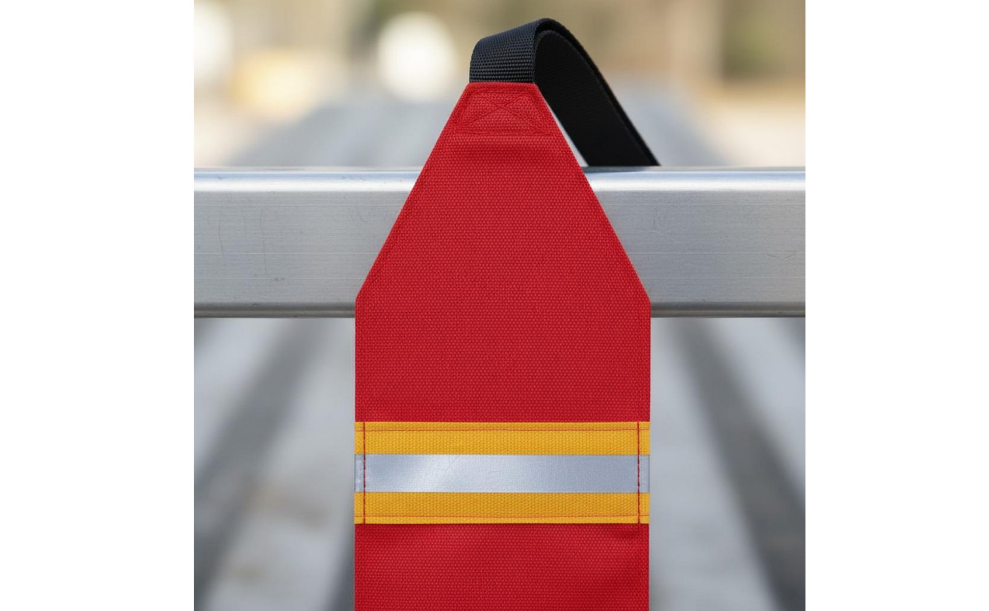 2 Pieces Reflective Red Safety Flag Portable for Boating, Road Travel, Kayakers