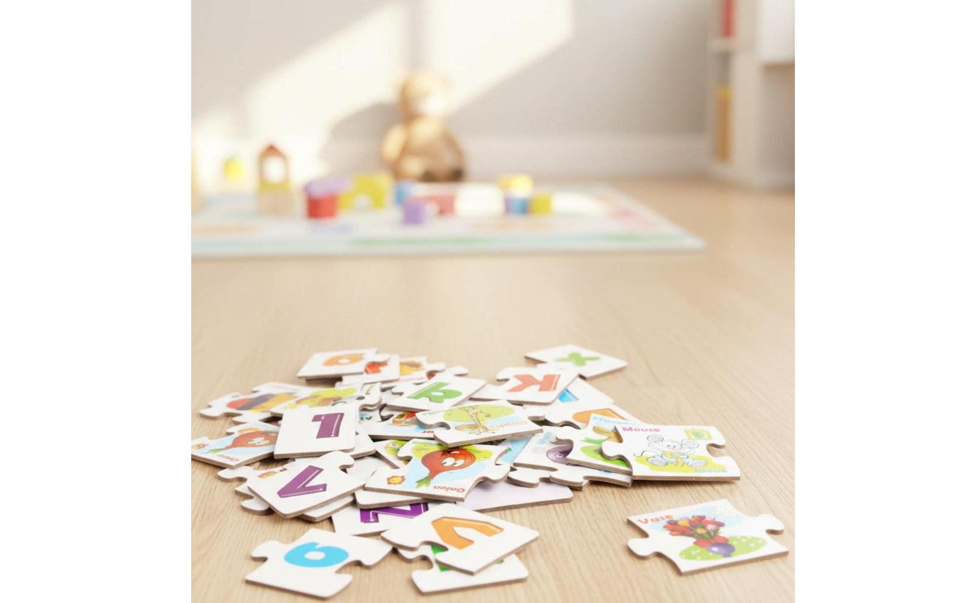 Alphabet Matching Cards Hand-Eye Coordination Wood Letter Matching Game