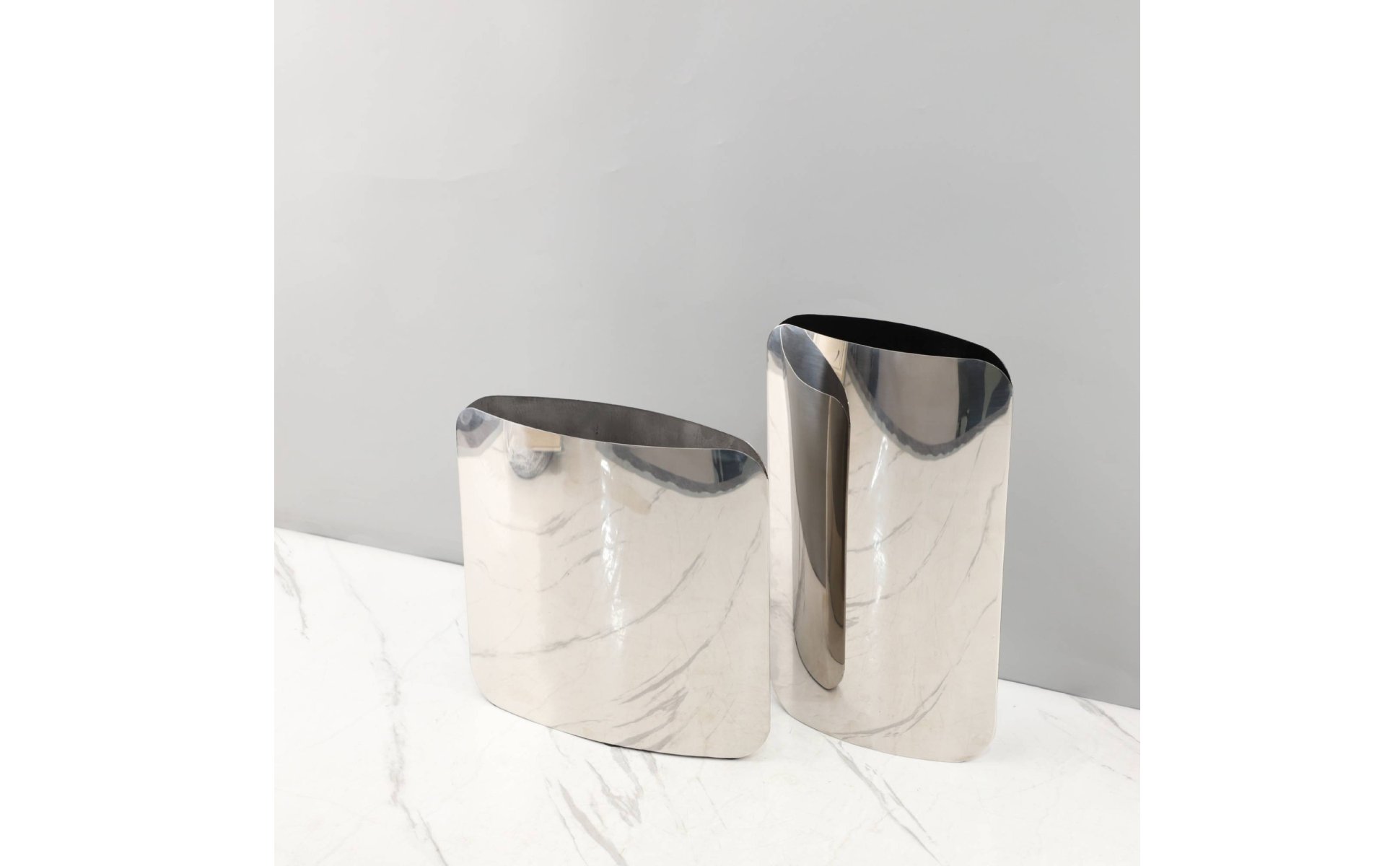 Stainless Steel Vase Minimalist Design Nordic Metal Vase Decorative Centerpiece