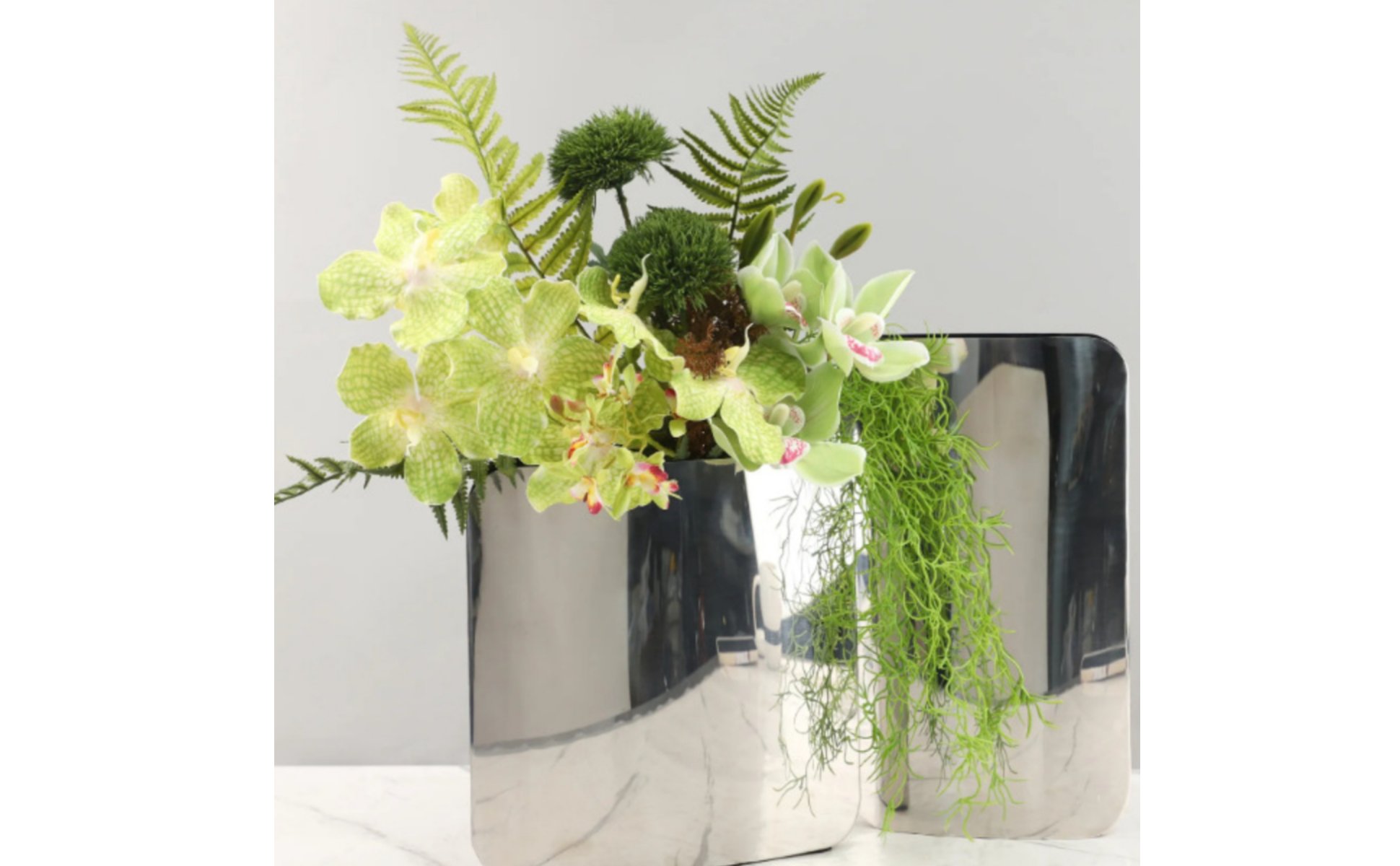Stainless Steel Vase Minimalist Design Nordic Metal Vase Decorative Centerpiece