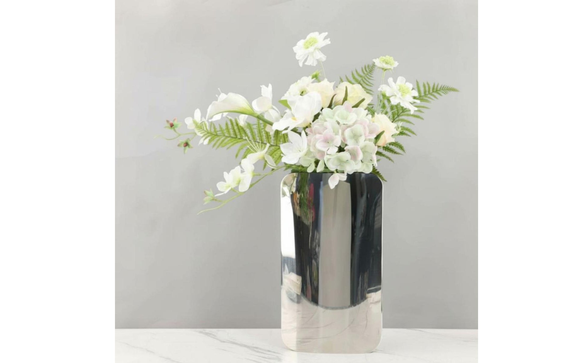 Stainless Steel Vase Minimalist Design Nordic Metal Vase Decorative Centerpiece