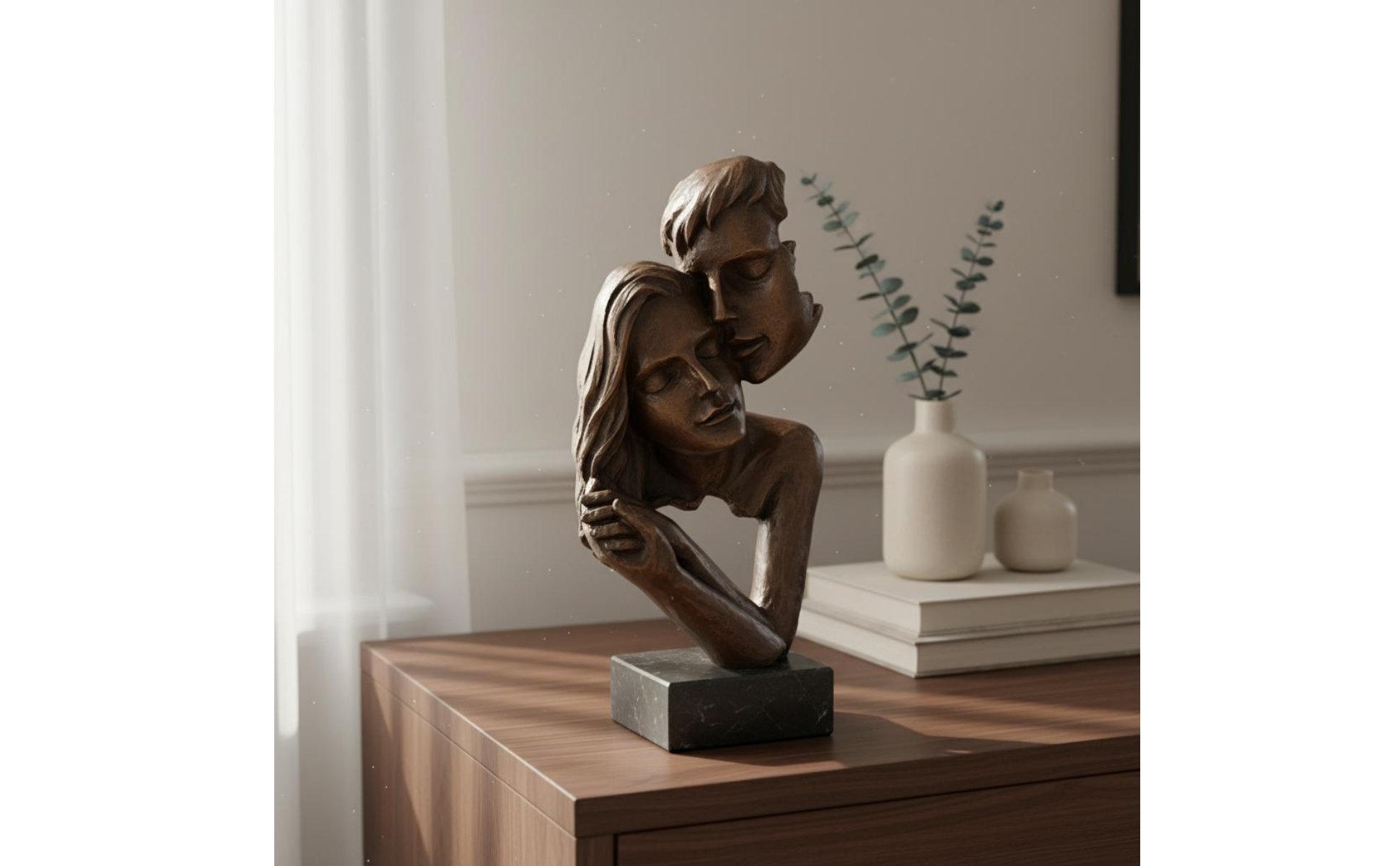 Kissing Couple Figurine Gift Idea Romantic Couple Statue Artistic Design
