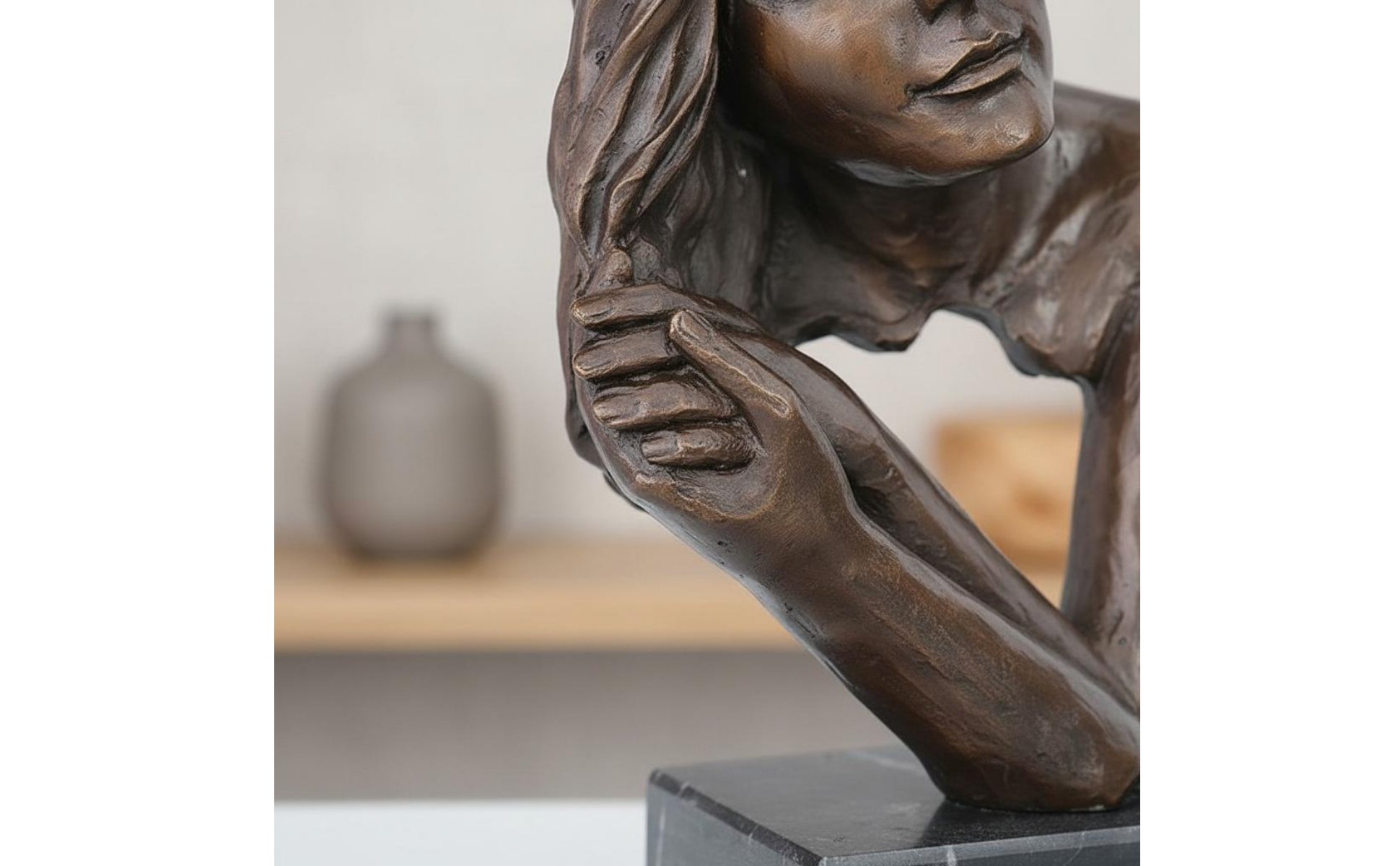 Kissing Couple Figurine Gift Idea Romantic Couple Statue Artistic Design
