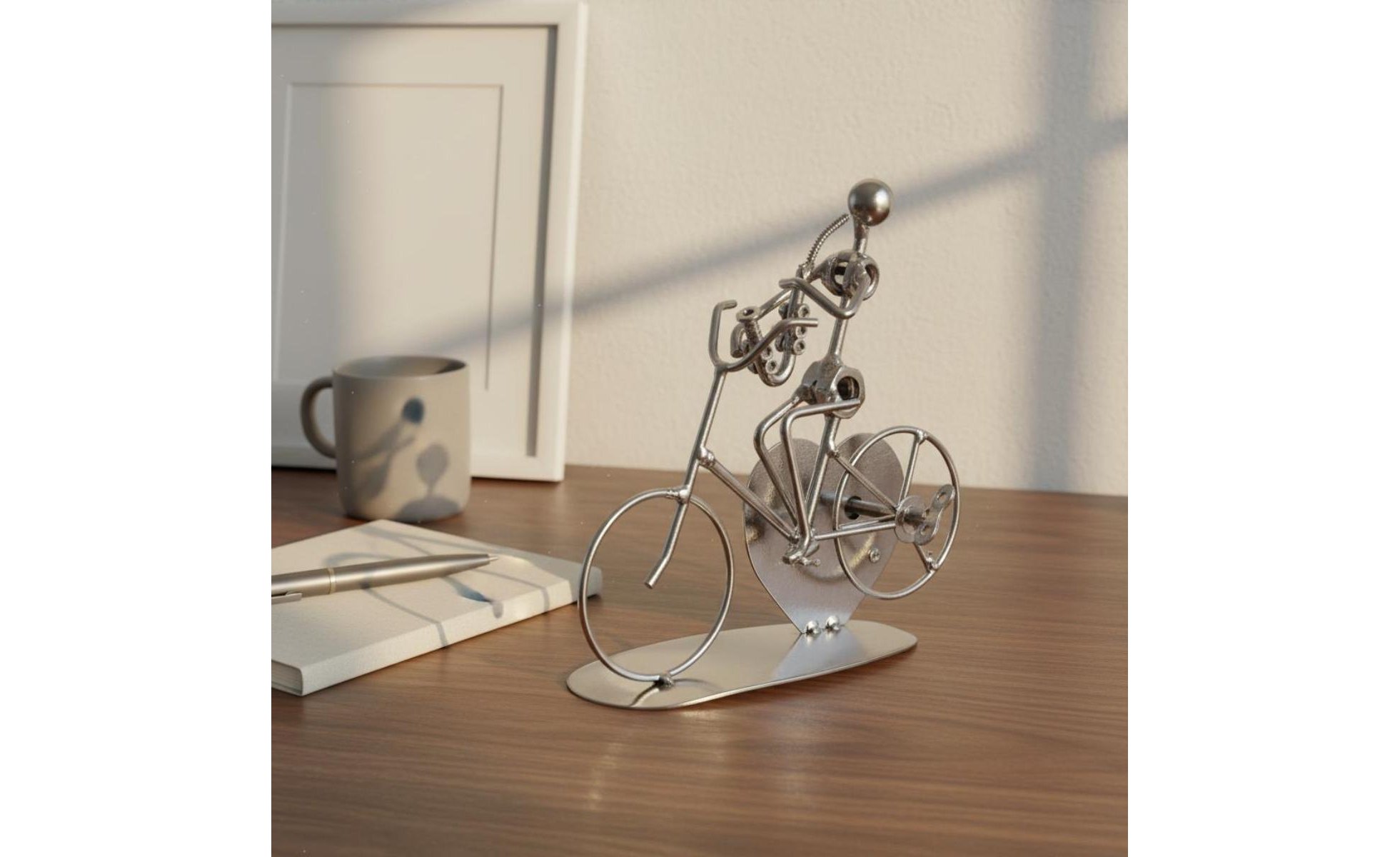 Cycle Sculpture Giftable Metal Cycle Figurine Decorative for Gift Giving