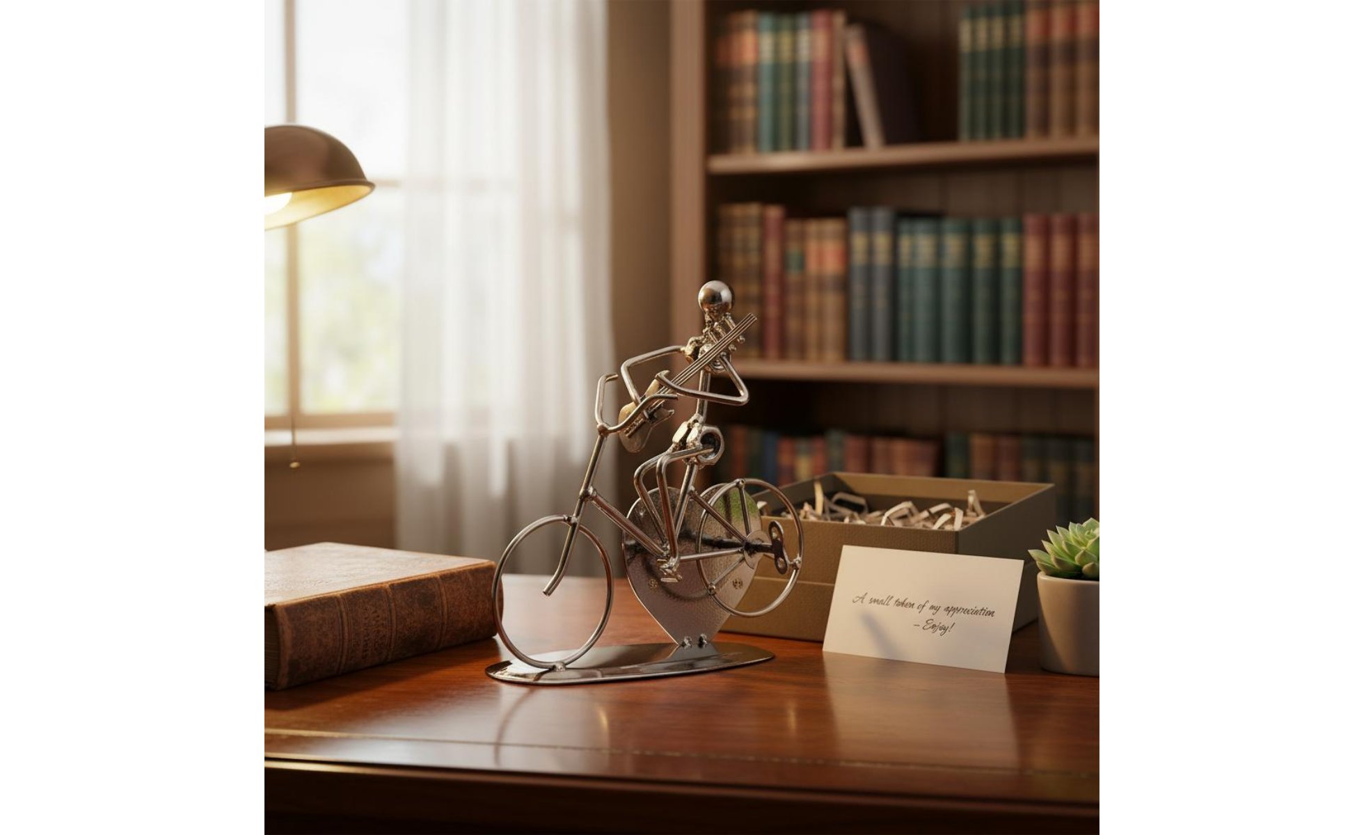 Cycle Sculpture Giftable Metal Cycle Figurine Decorative for Gift Giving