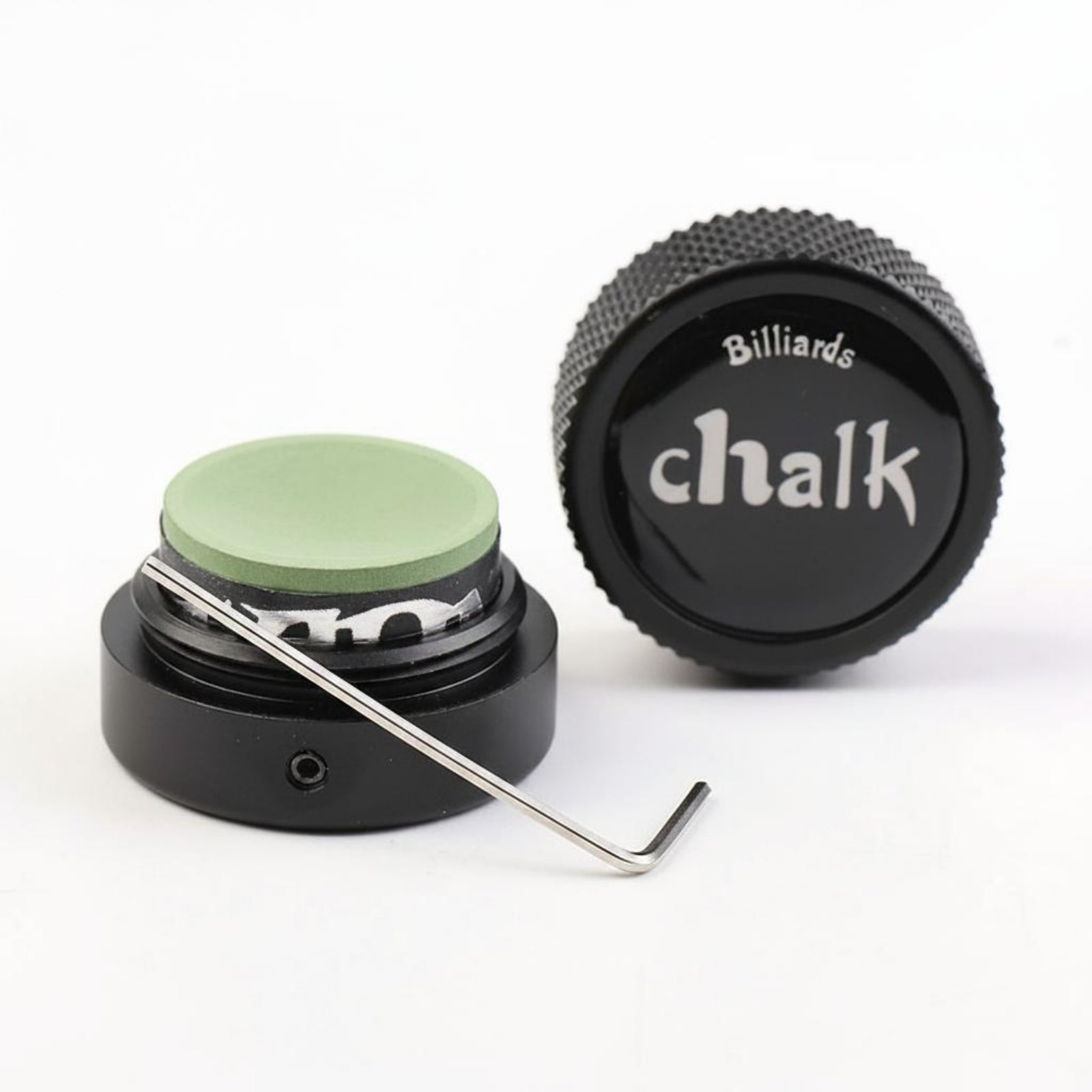 Round Shape Quiet Chalk Case Compact Chalk Holder Portable Billiards Accessory Long-Lasting for Pool Table, Snooker Hall, Game Room