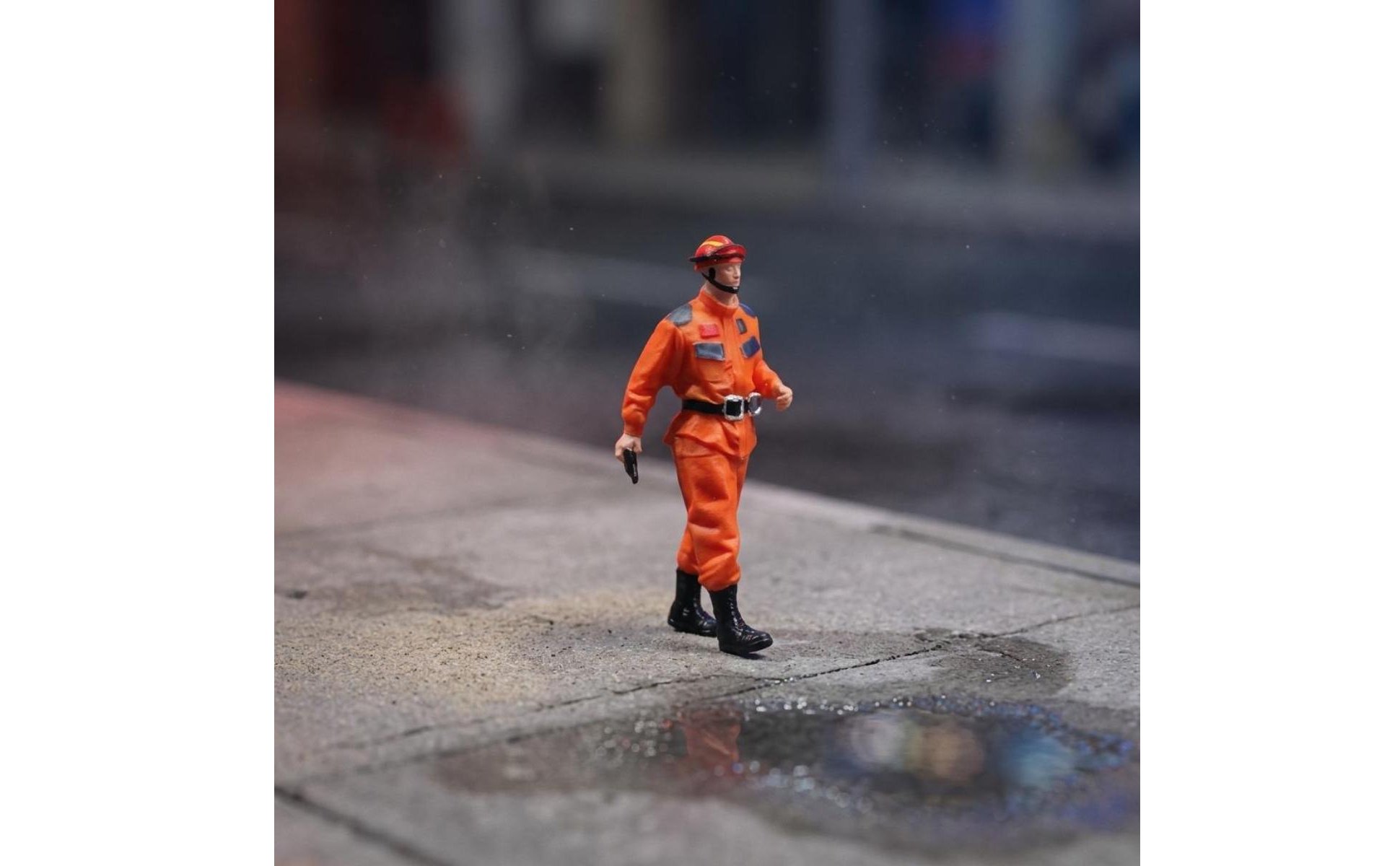5 Pièces Figurine de Pompier 1/64 Effet Réaliste Mini Pompier de Scène Miniature