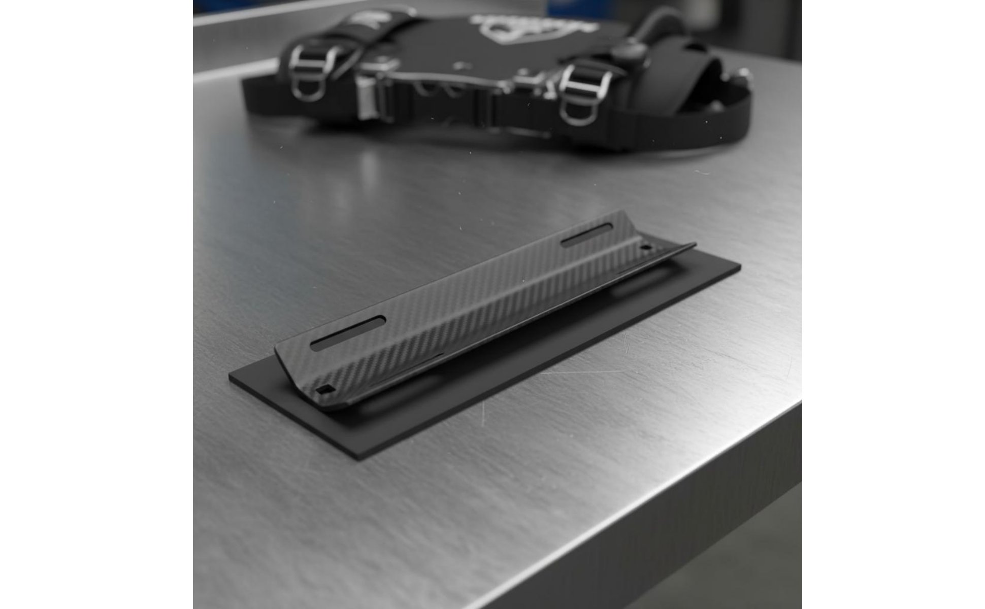 Carbon Fiber Sleek-Adapter Lightweight Single Tank Adapter