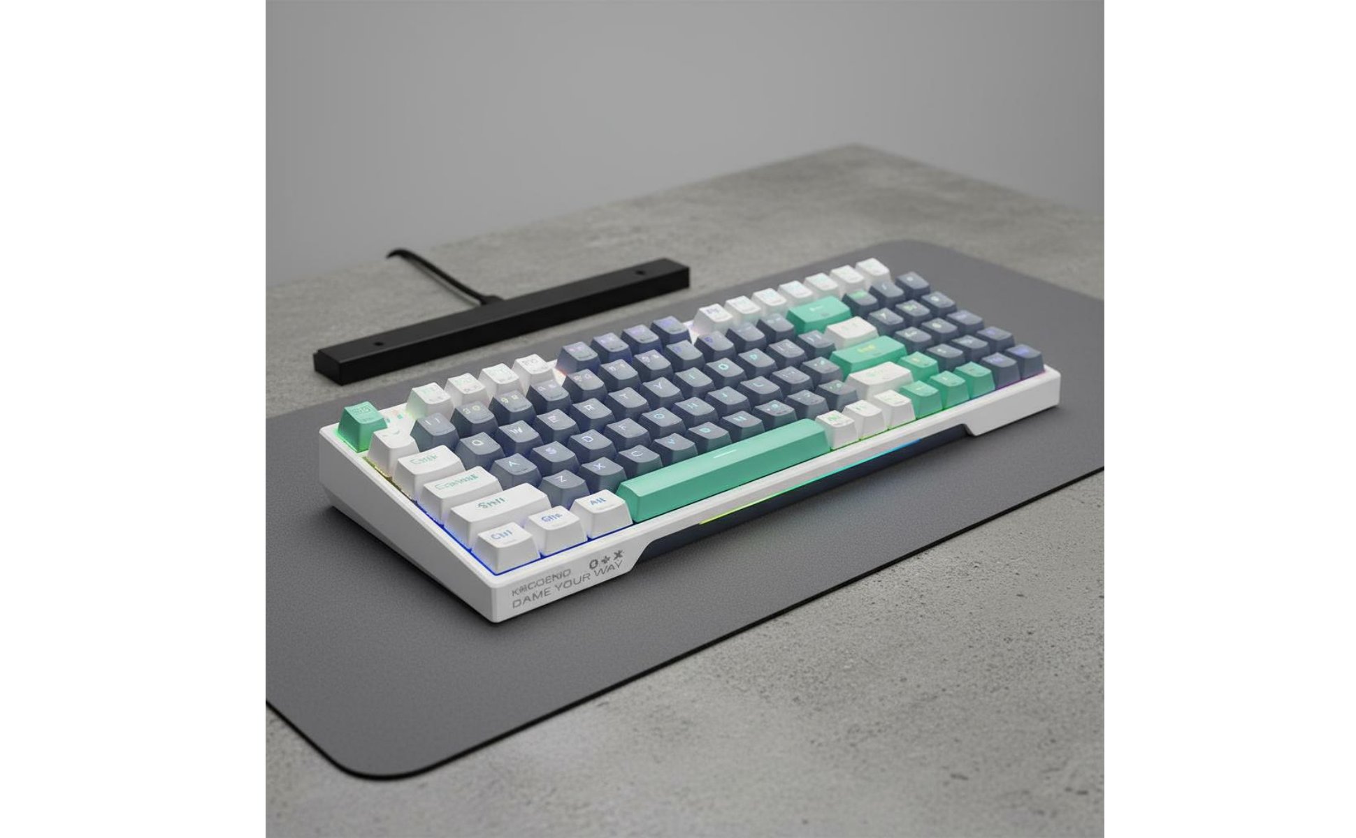 Wireless Mechanical Keyboard Tri-Mode Connection Hot-Swappable Keyboard USB-C