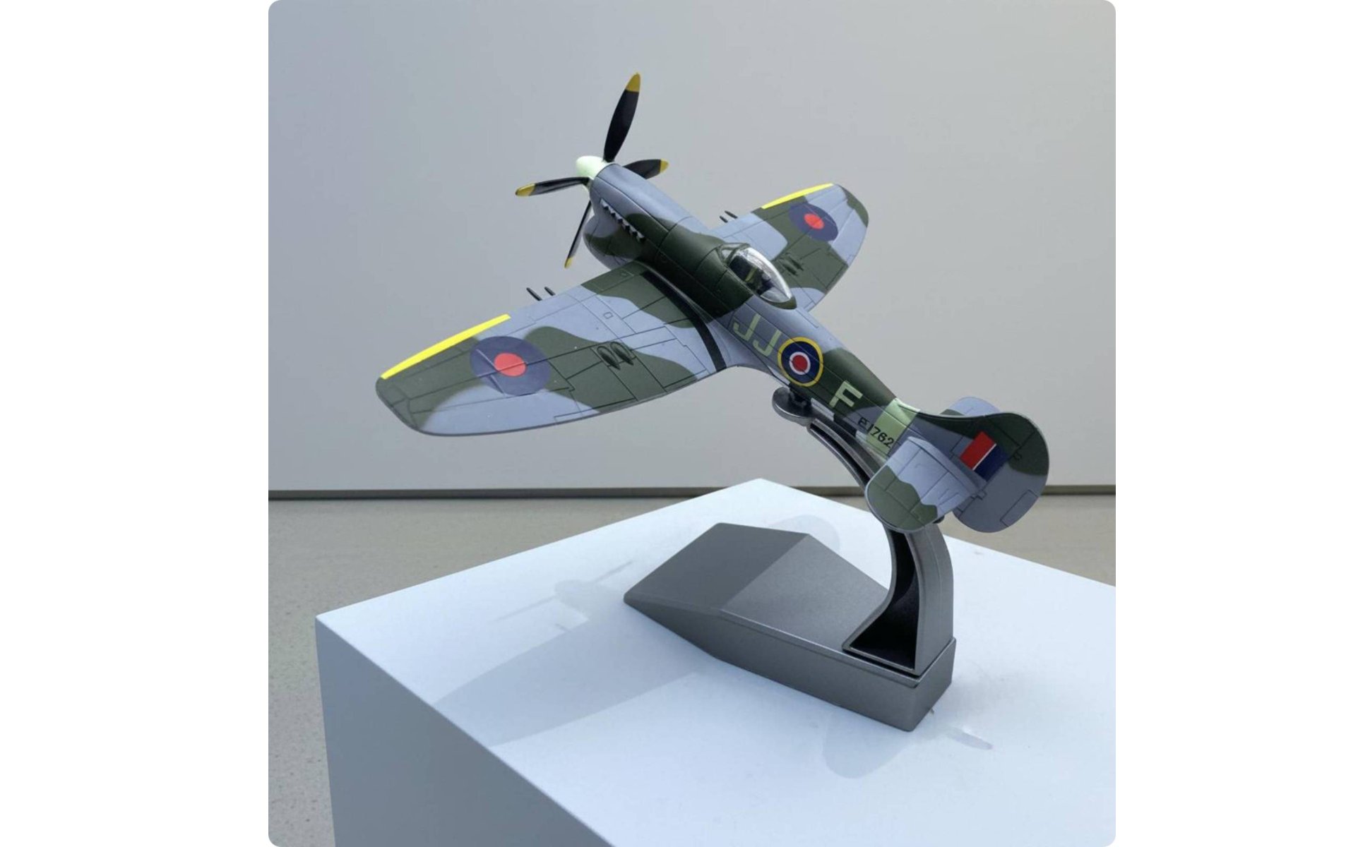Tempest Warplane Model Finished Product 1:72 Fighter Aircraft Collector's Item