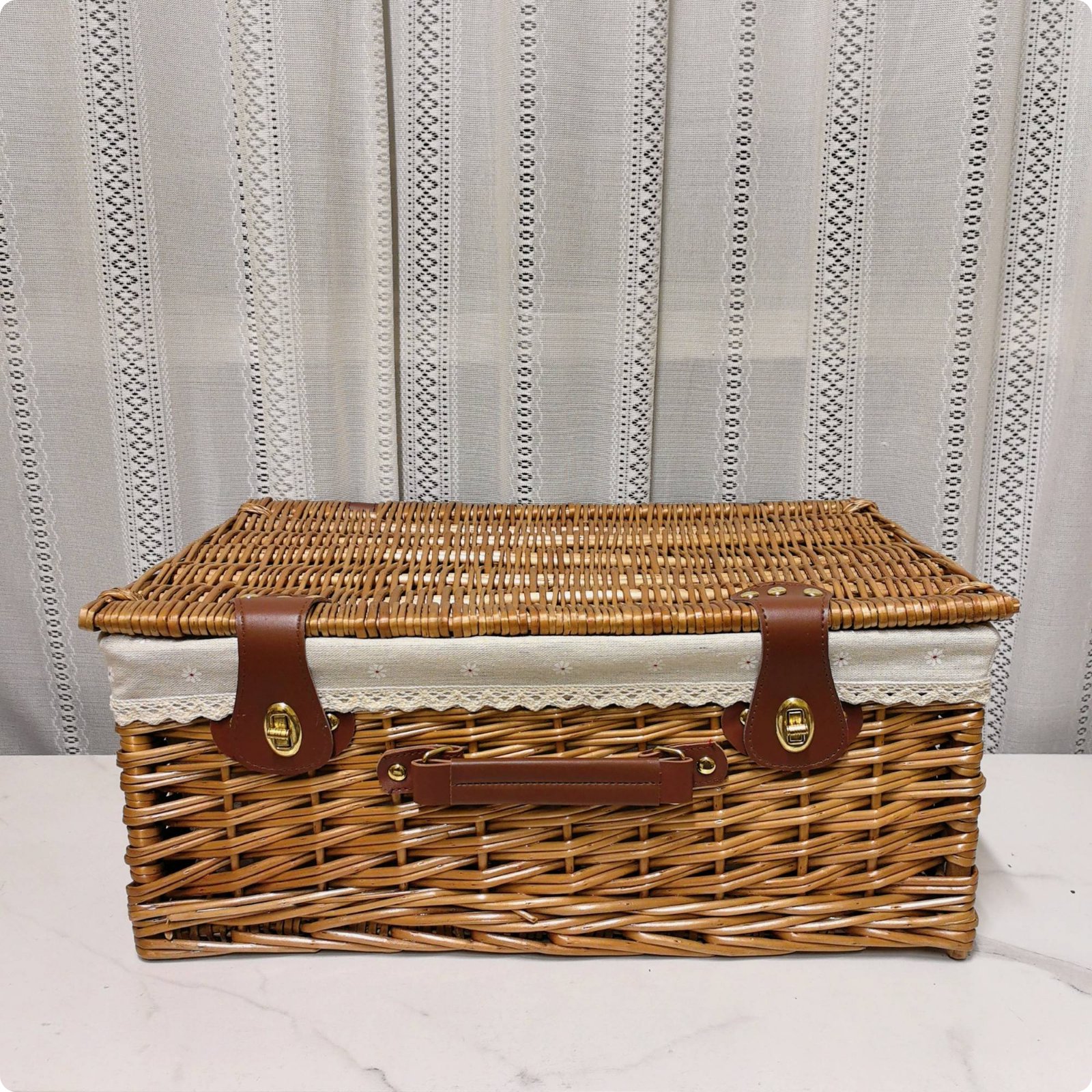 Vintage Outdoor Carrier Decorative Lidded Carry Carrier Built-in Handles