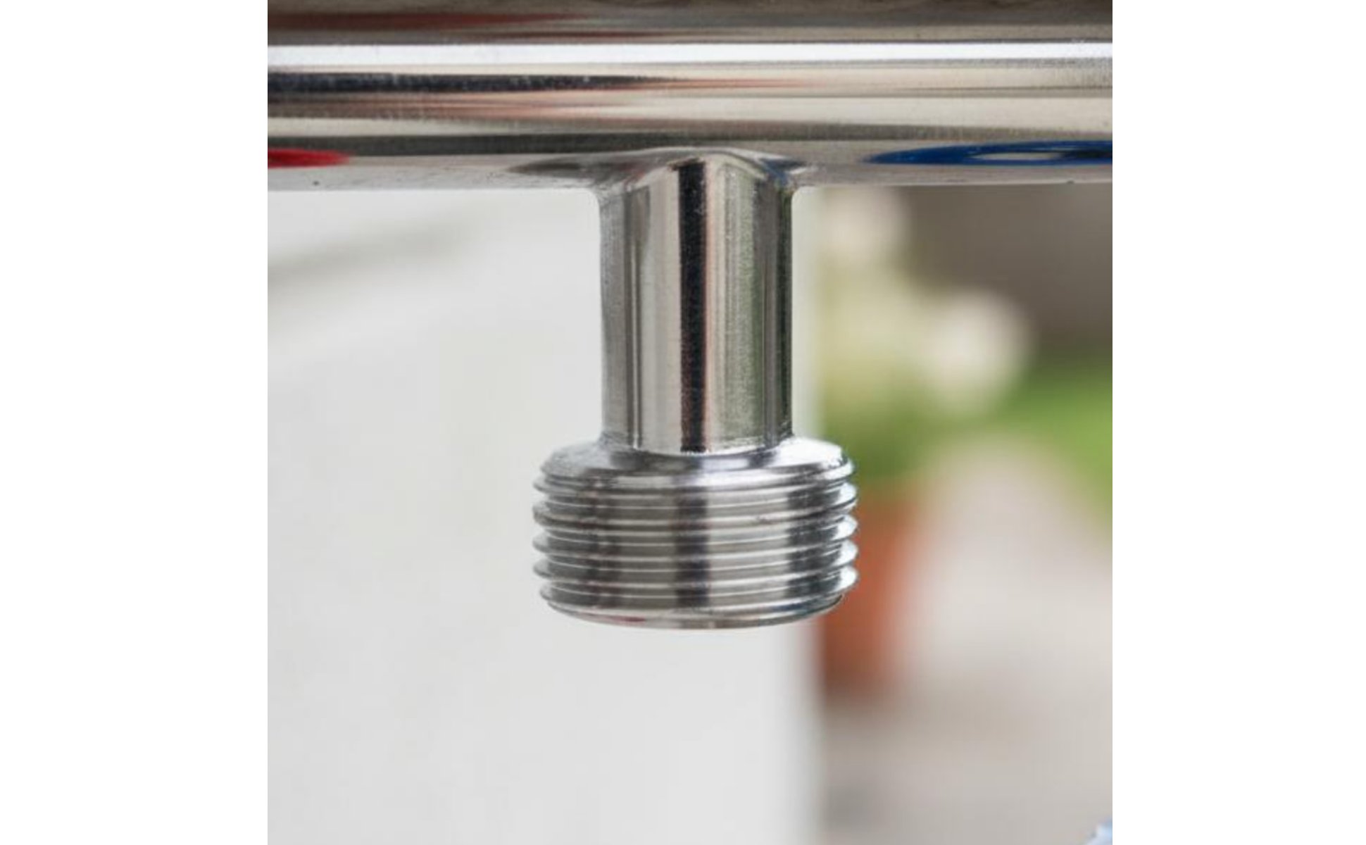 Hot and Cold Outdoor Faucet Long Reach Frost Resistant Faucet Easy to Install