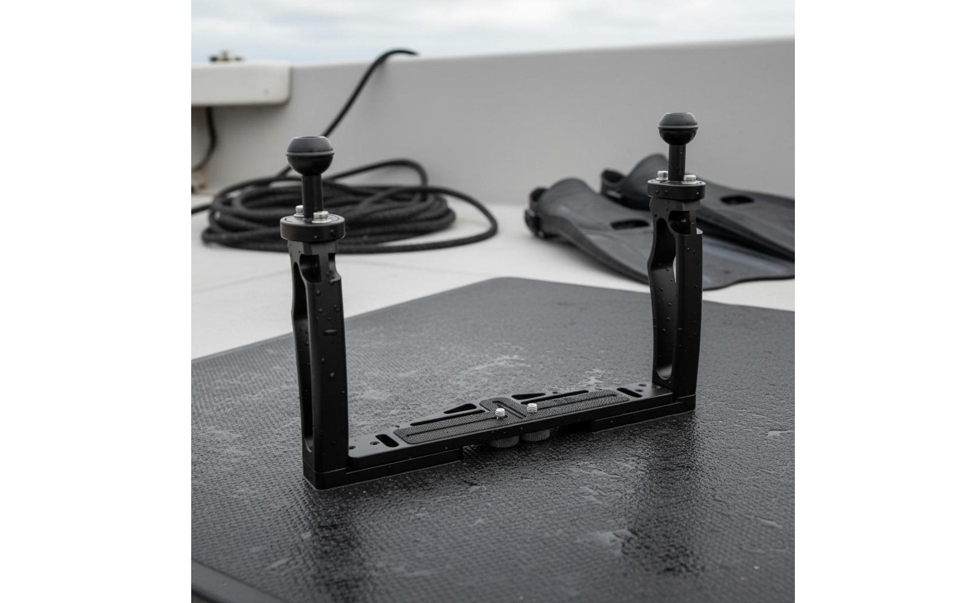 Double Handle Camera Tray Anti-Slip Underwater Camera Handle Tray Waterproof