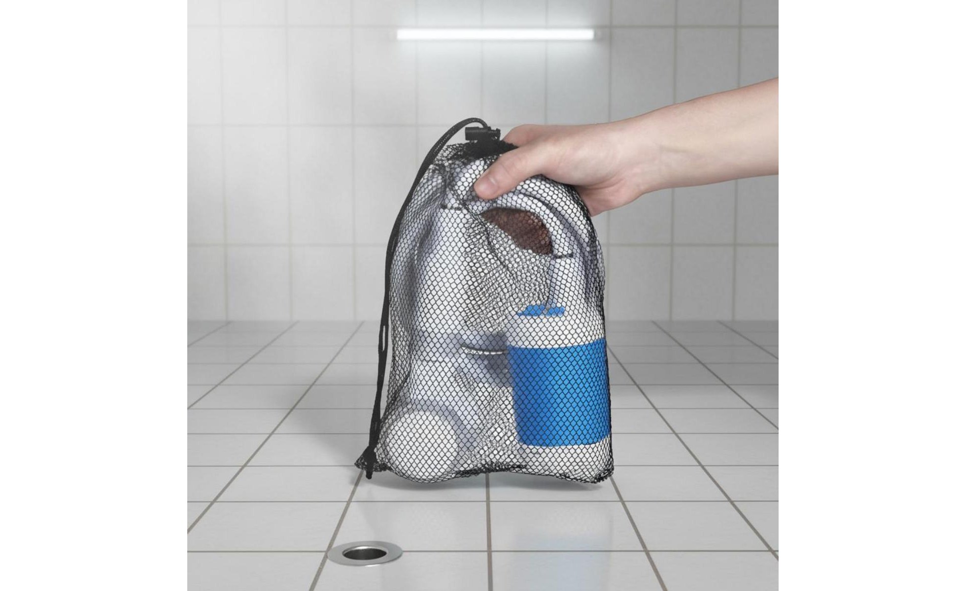 Battery Shower Pump Rechargeable Mobile Shower Head Easy to Install for Students