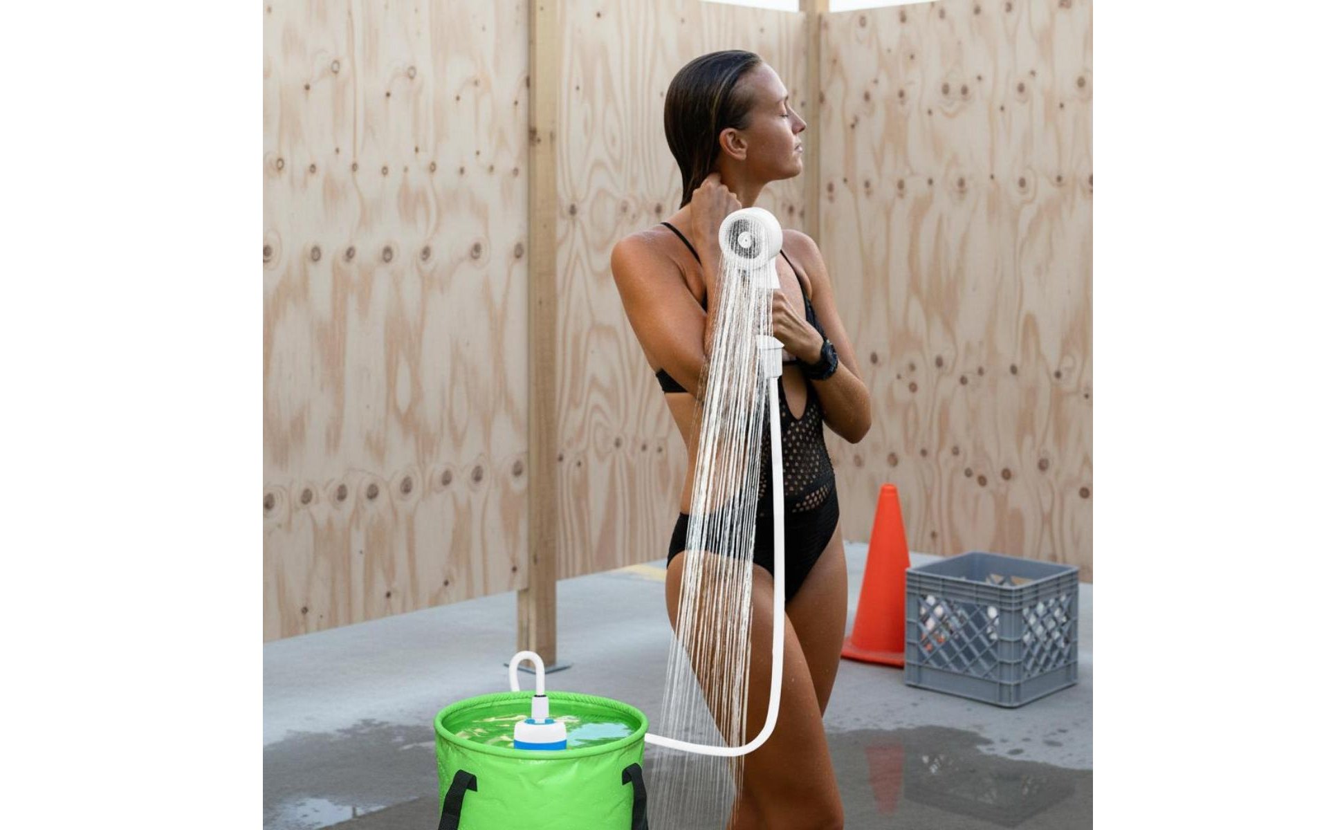 Battery Shower Pump Rechargeable Mobile Shower Head Easy to Install for Students