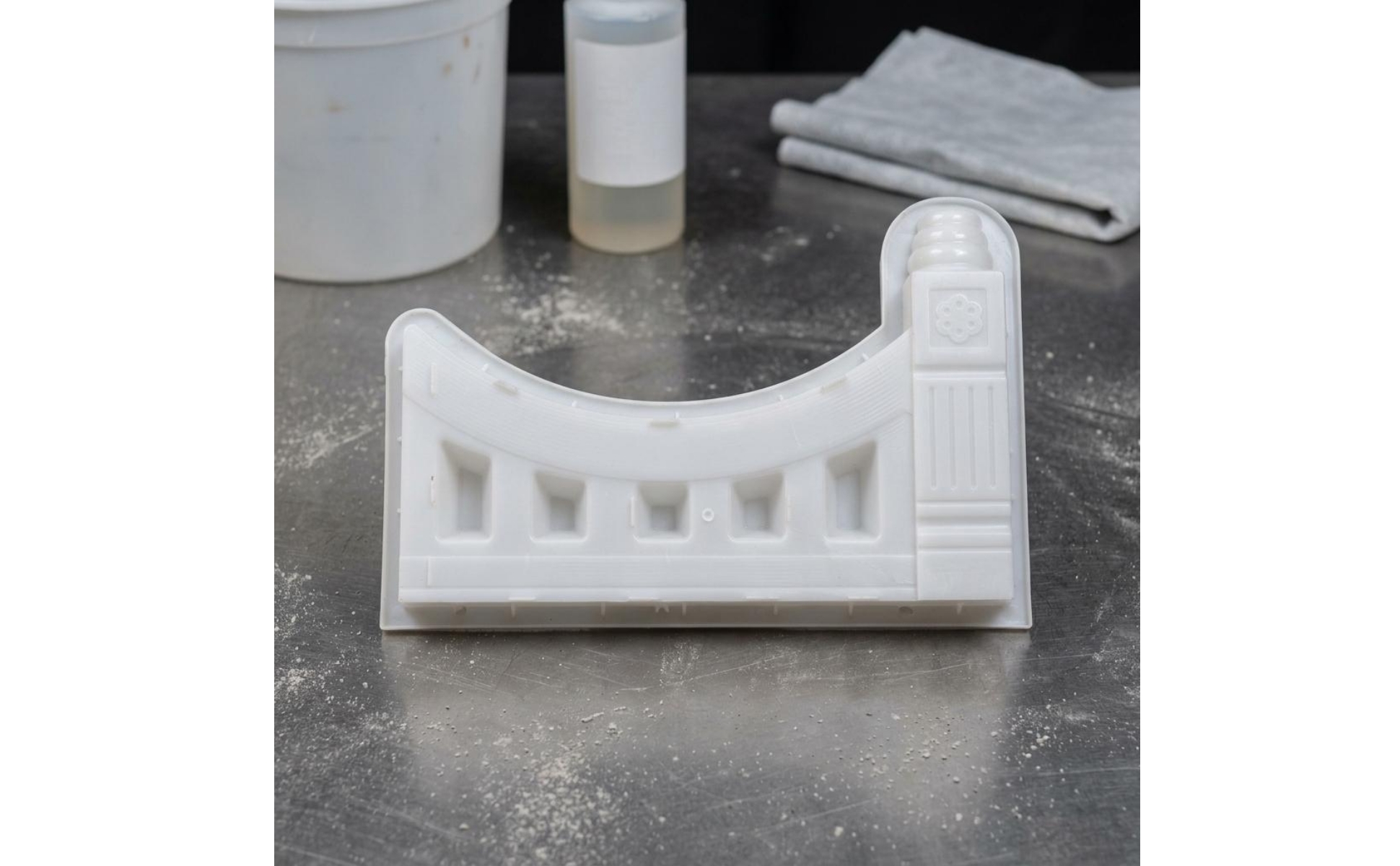 Flowerbed Brick Mold Decorative Panel Five-Hole Brick Mold Curved Profile
