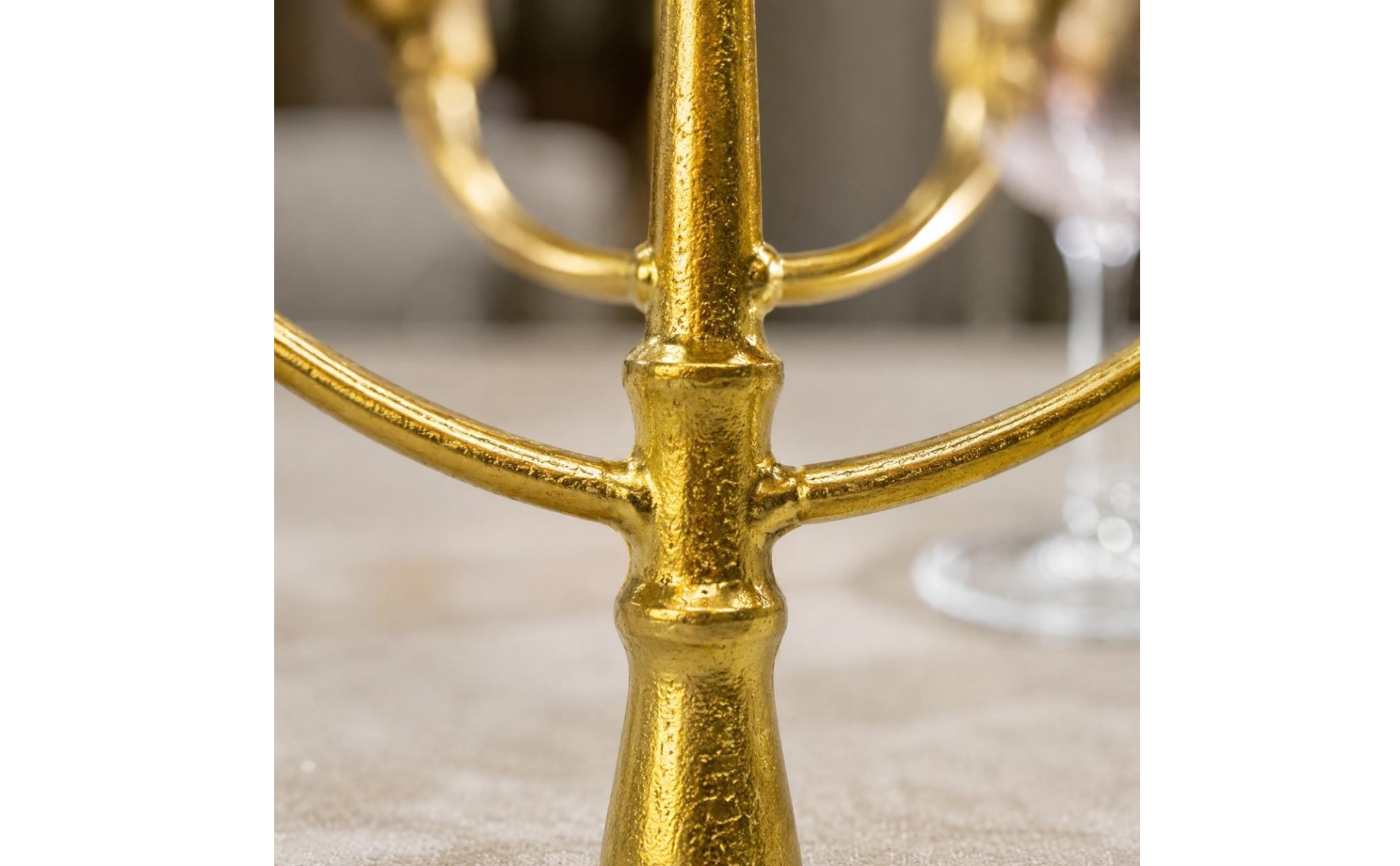 Chanukka-Leuchter Retro 9-Armiger Menora-Leuchter Goldfarben für Tischmitte