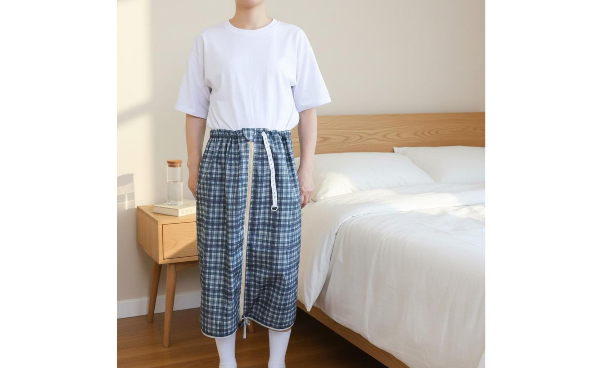 Waterproof Incontinence Skirt Polyurethane Film Barrier Urine-Proof Skirt
