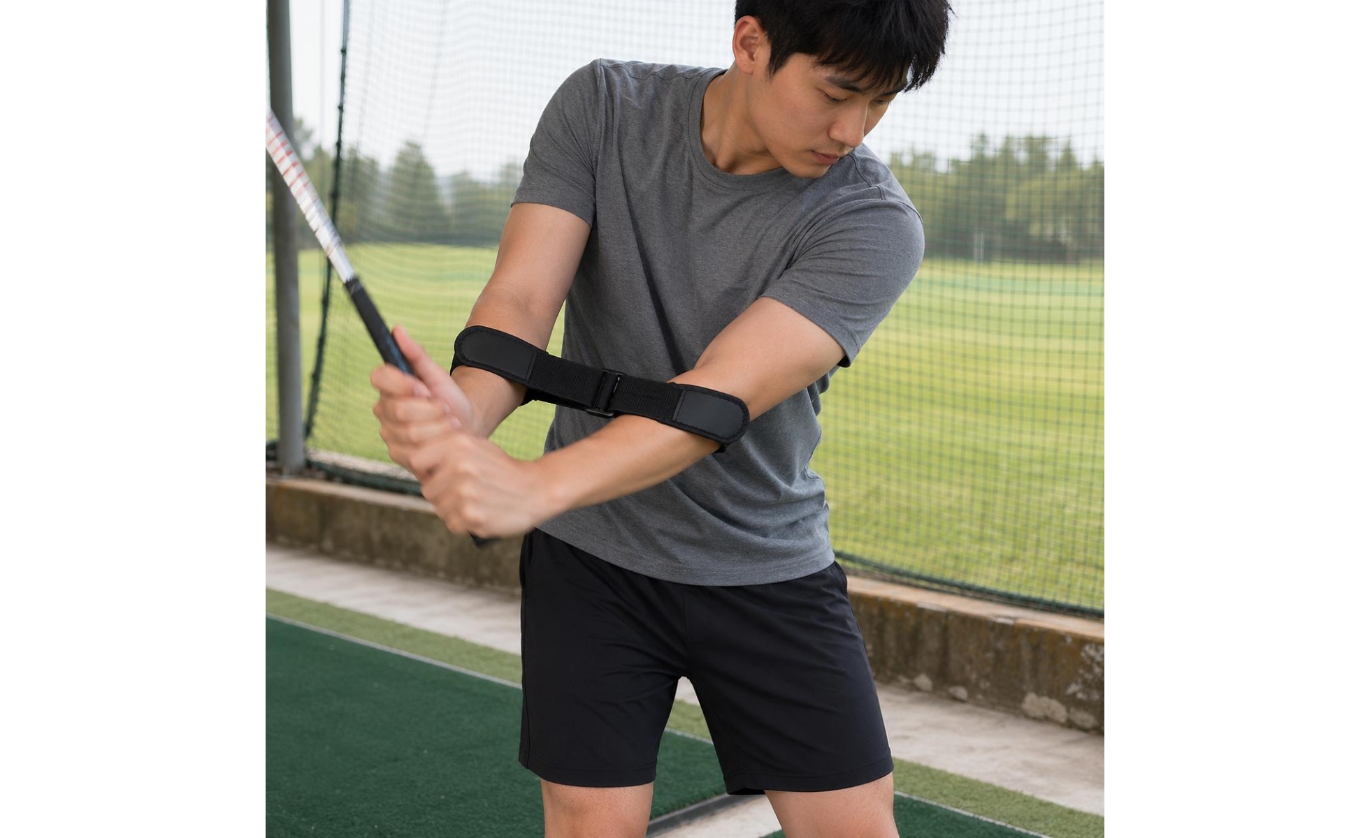 Golf Swing Arm Band Hook-and-Loop Golf Arm Training Band Adjustable for Golfers