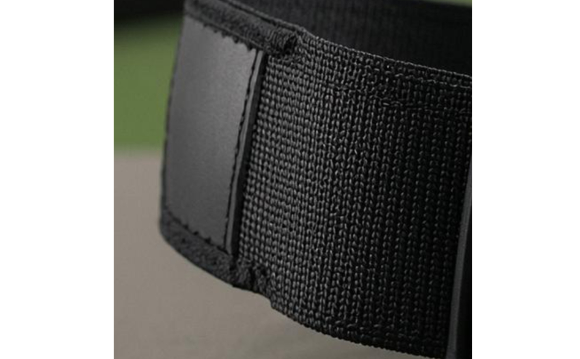Golf Swing Arm Band Hook-and-Loop Golf Arm Training Band Adjustable for Golfers