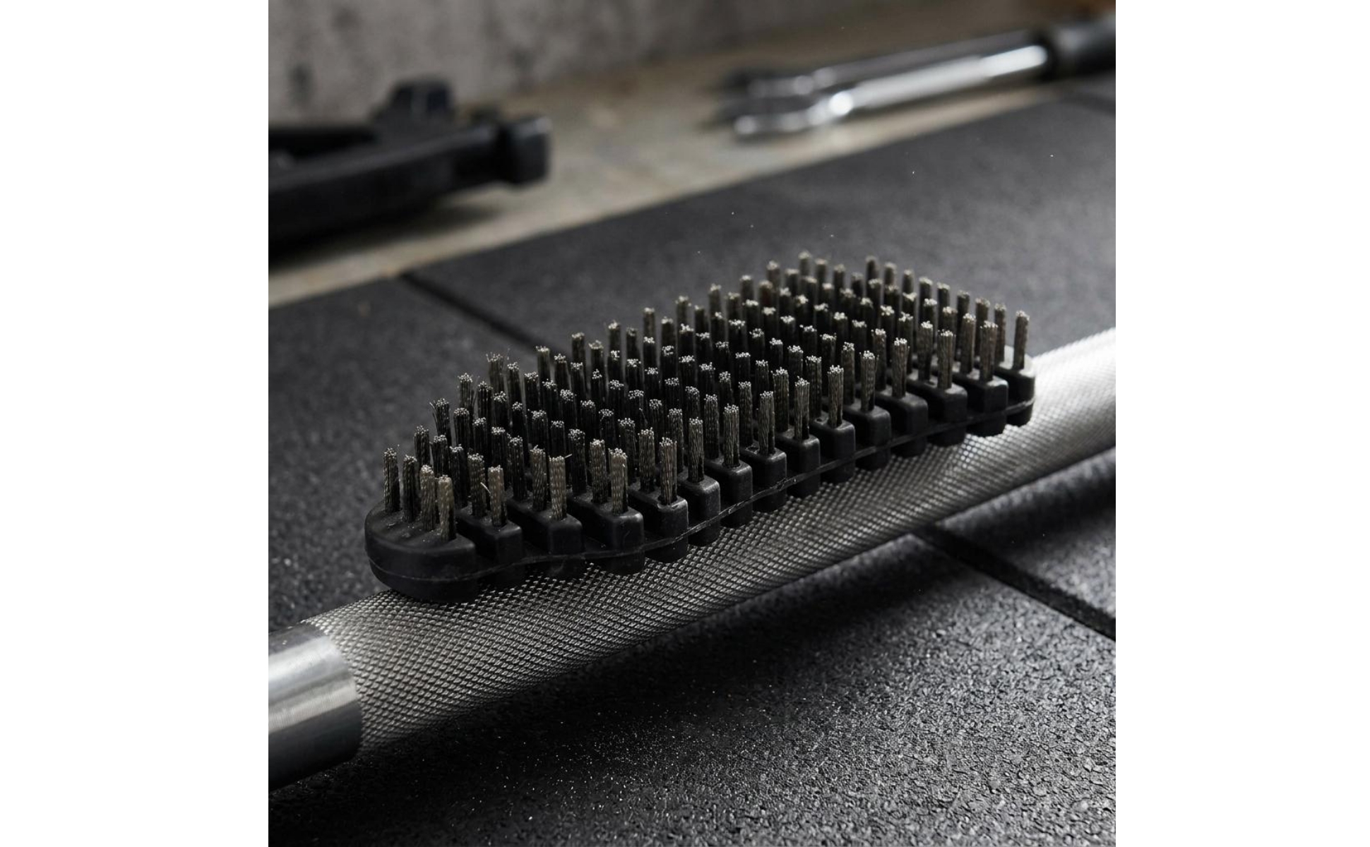 Steel Wire Barbell Brush Rust Removal Barbell Cleaning Brush Compact