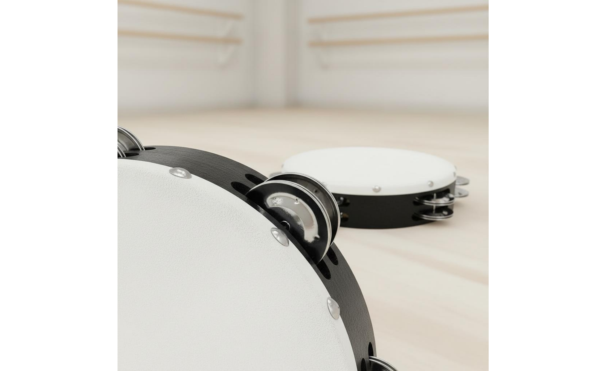 2 Pieces Hand Tambourine Easy to Play Wooden Tambourine Jingle Sound
