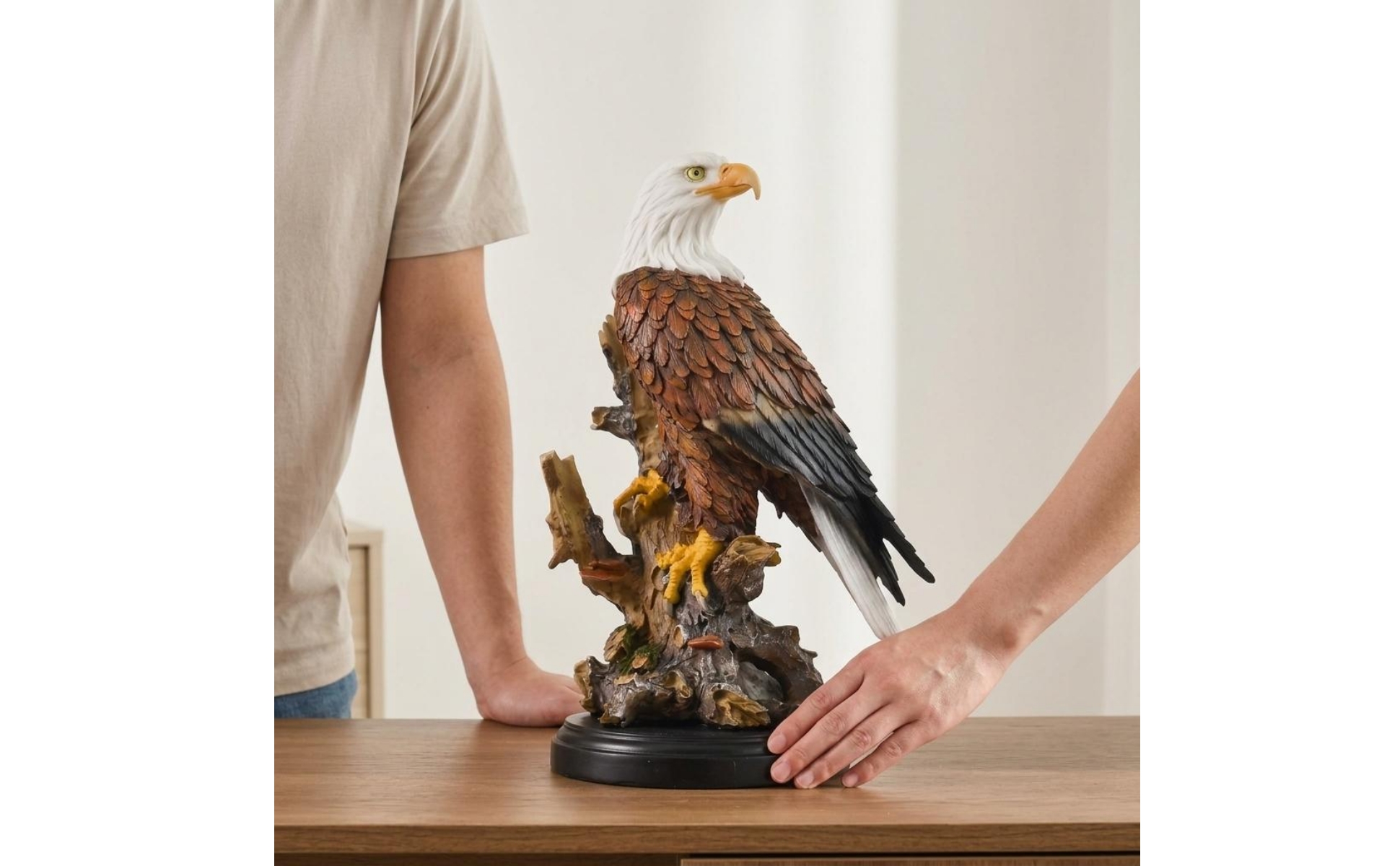 Resin Eagle Figurine Detailed Feather Texture Resin Eagle Sculpture Painted