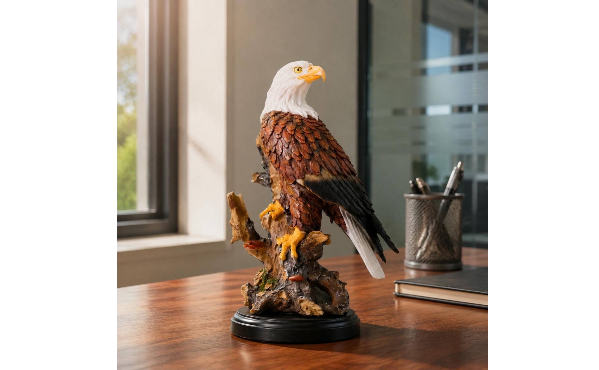 Resin Eagle Figurine Detailed Feather Texture Resin Eagle Sculpture Painted