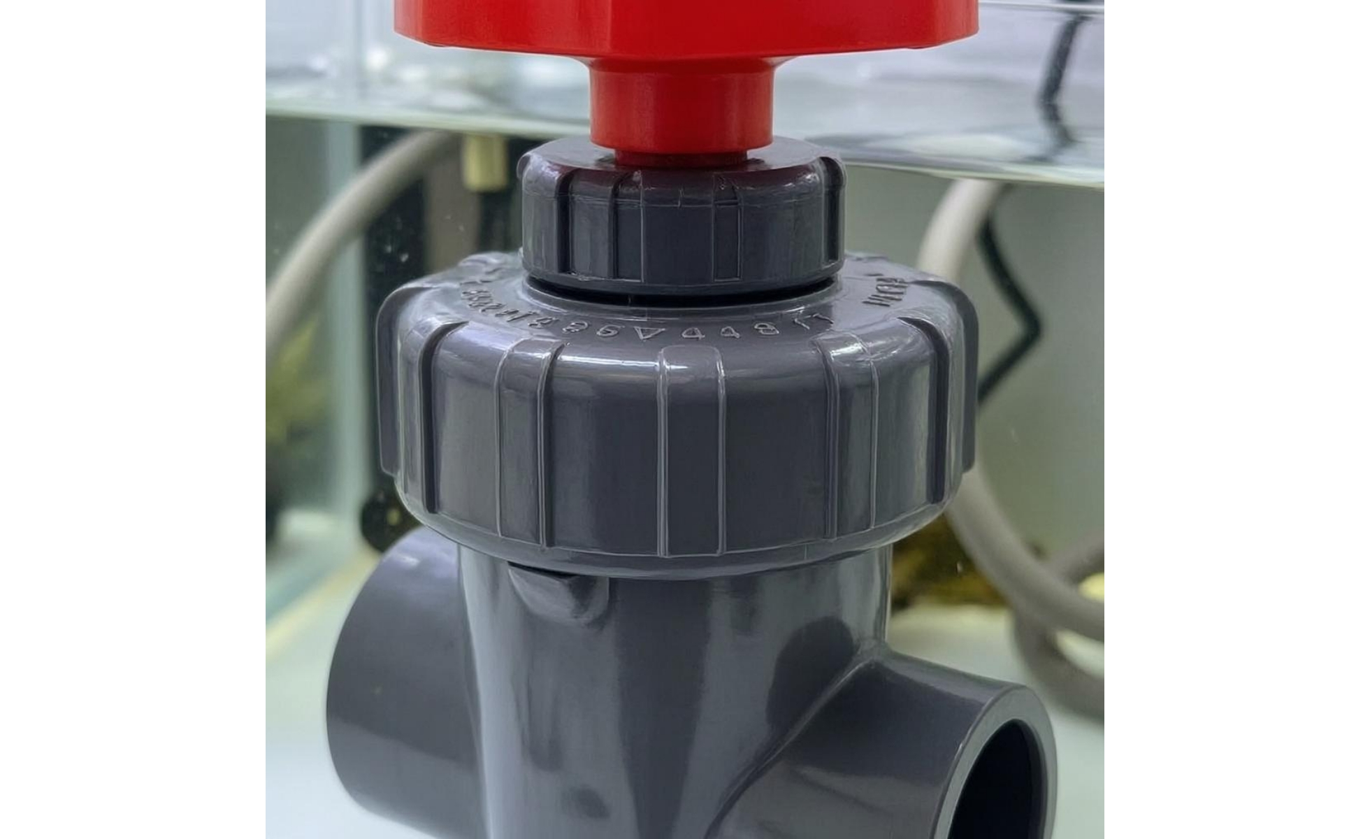 Aquarium Gate Valve Red Handwheel PVC Gate Valve Compact