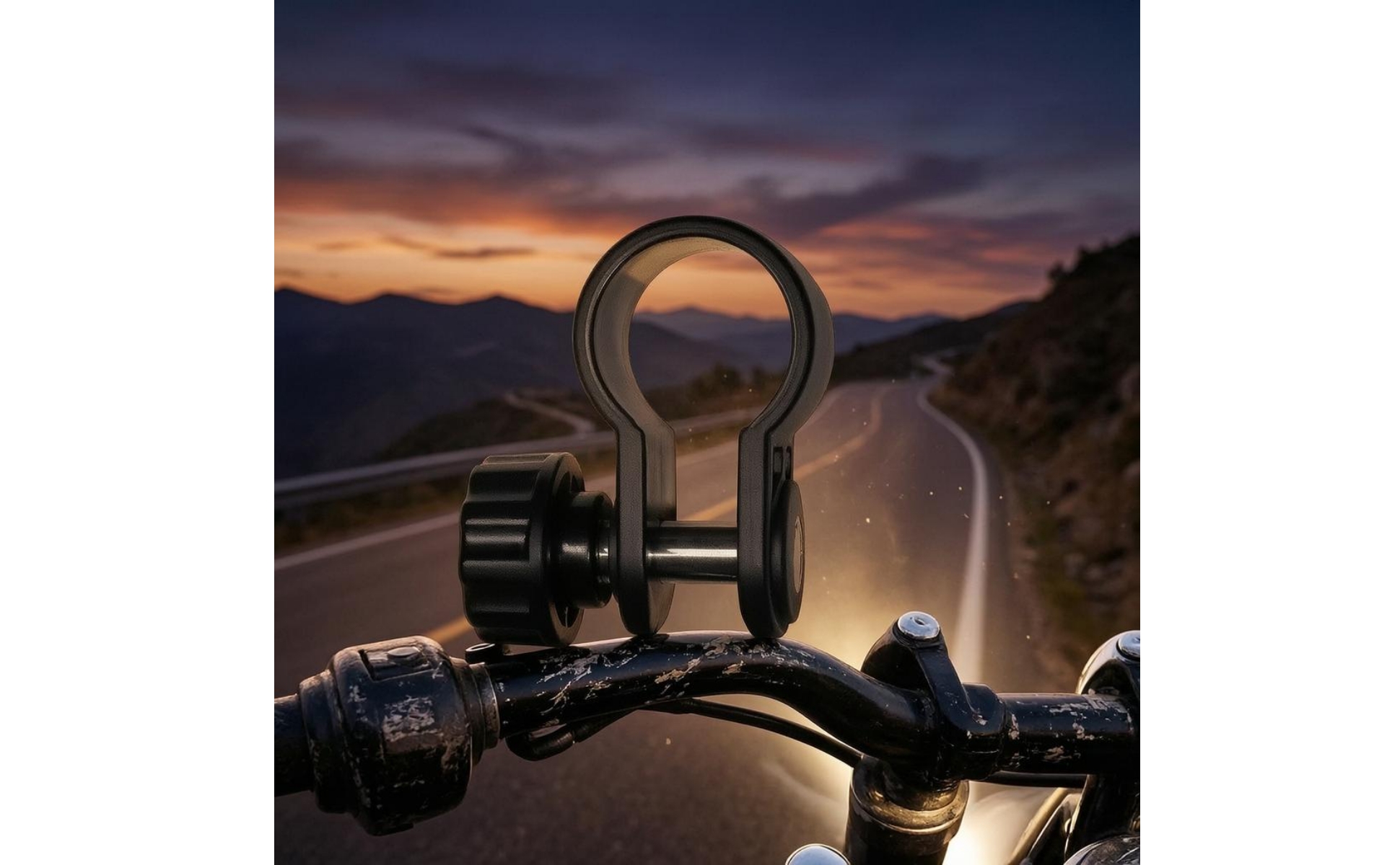Universal Flashlight Clip Circular-Shaped Flashlight Mount Plastic and Metal