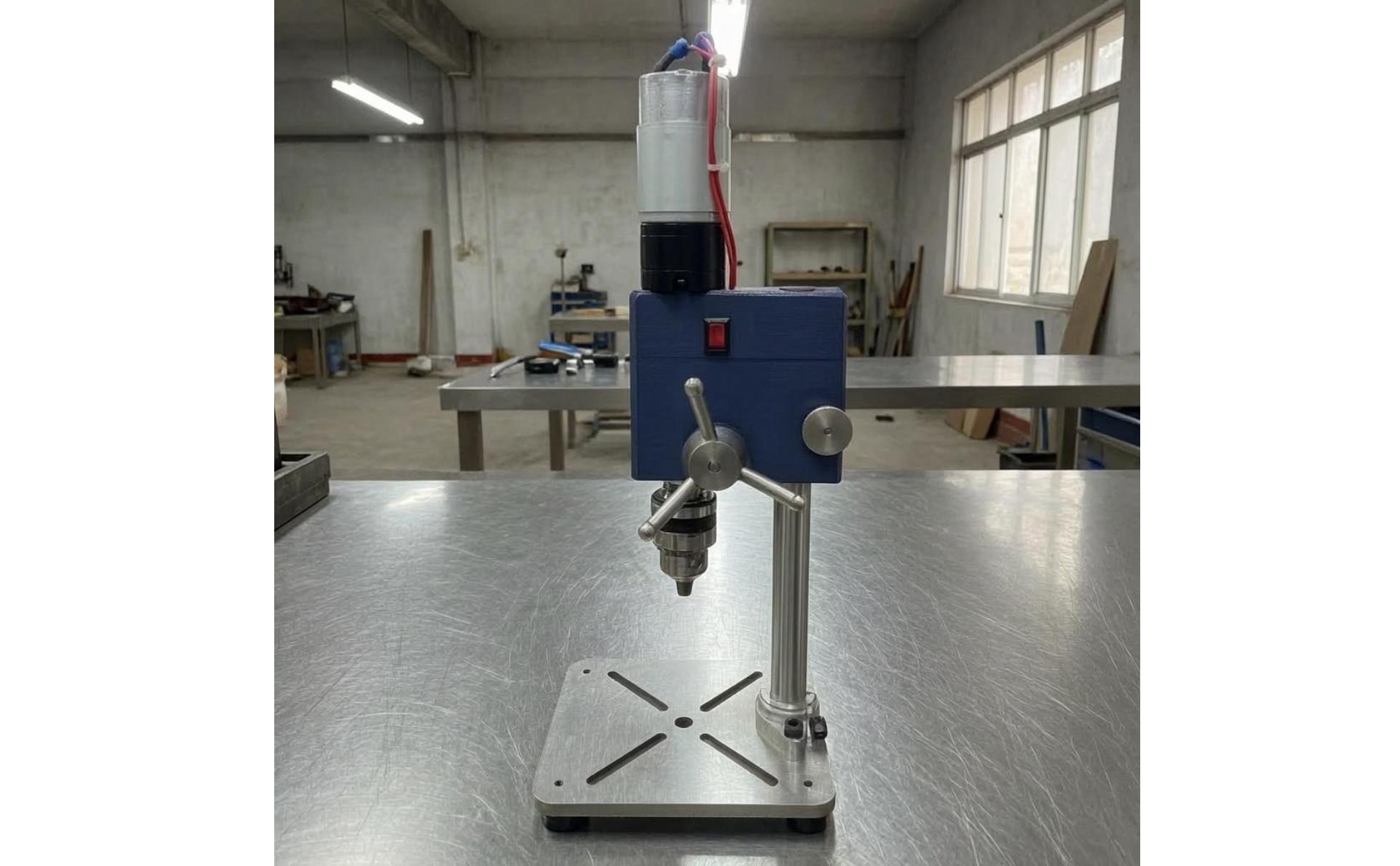 Small Workshop Press Compact Desktop Press Portable for Garage, Small Factory